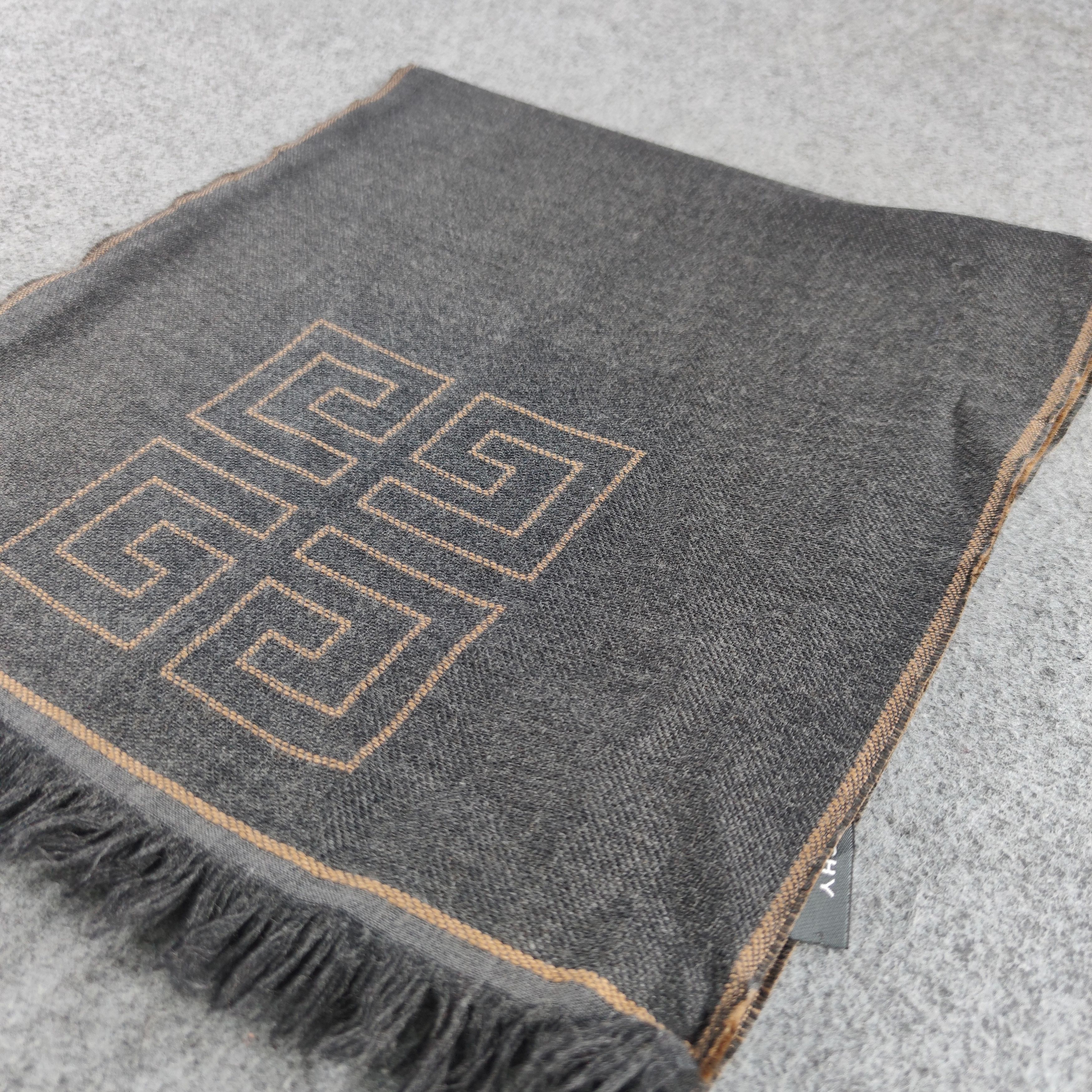 Givenchy Givenchy Scarf/Muffler/Wool-S323 Size ONE SIZE - 3 Thumbnail
