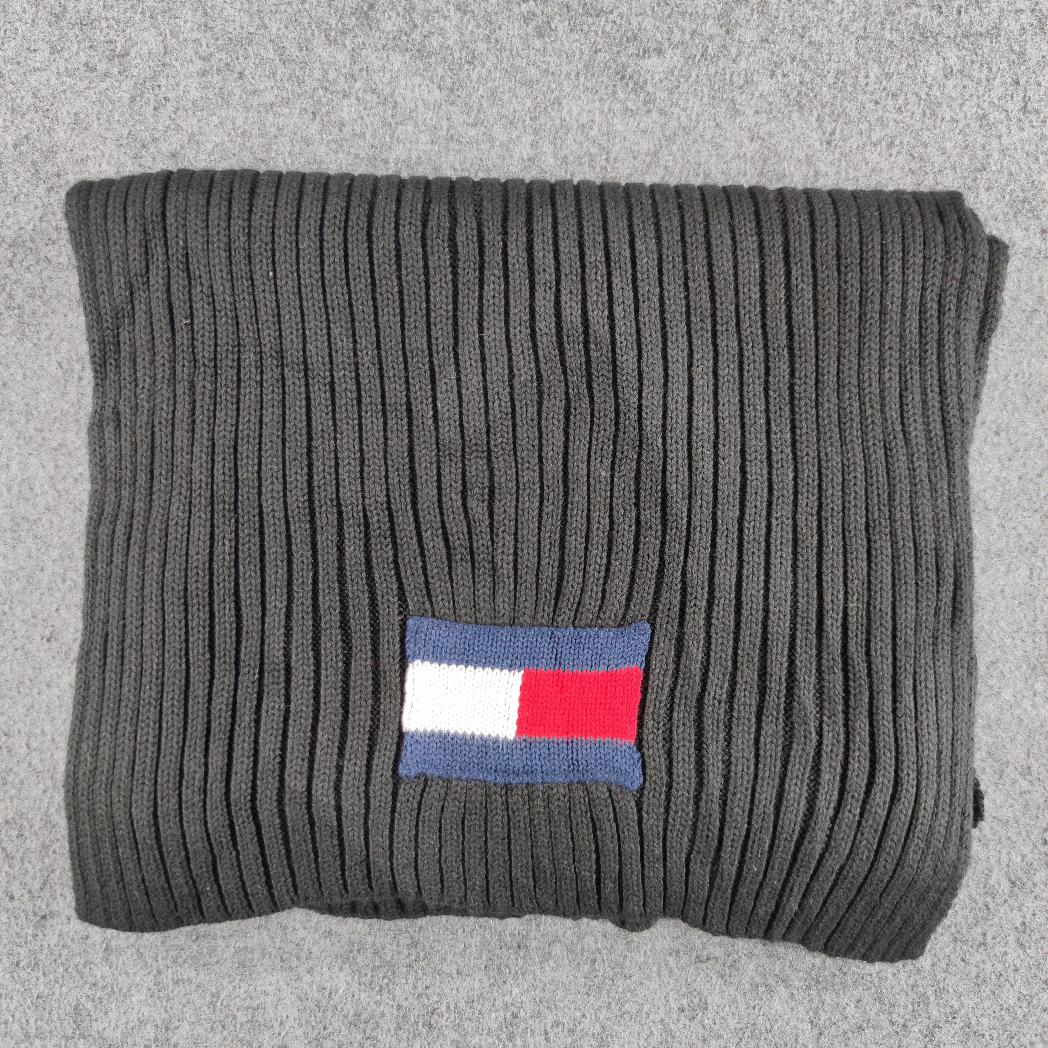 Tommy Hilfiger Tommy Hilfiger Scarf/Muffler/Wool Size ONE SIZE - 1 Thumbnail