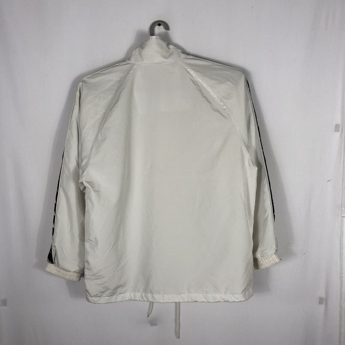 Kappa × Vintage Rare Vintage Kappa Side Tapped Outdoor Coach Light Jacket Size US L / EU 52-54 / 3 - 4 Thumbnail