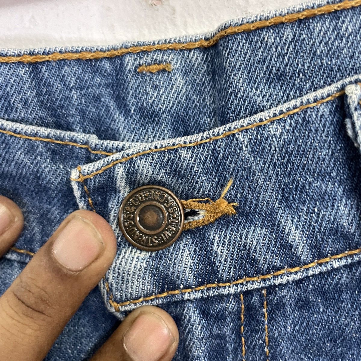 Levi's Vintage Levis 610 Distressed Denim Jeans Size US 31 - 5 Thumbnail