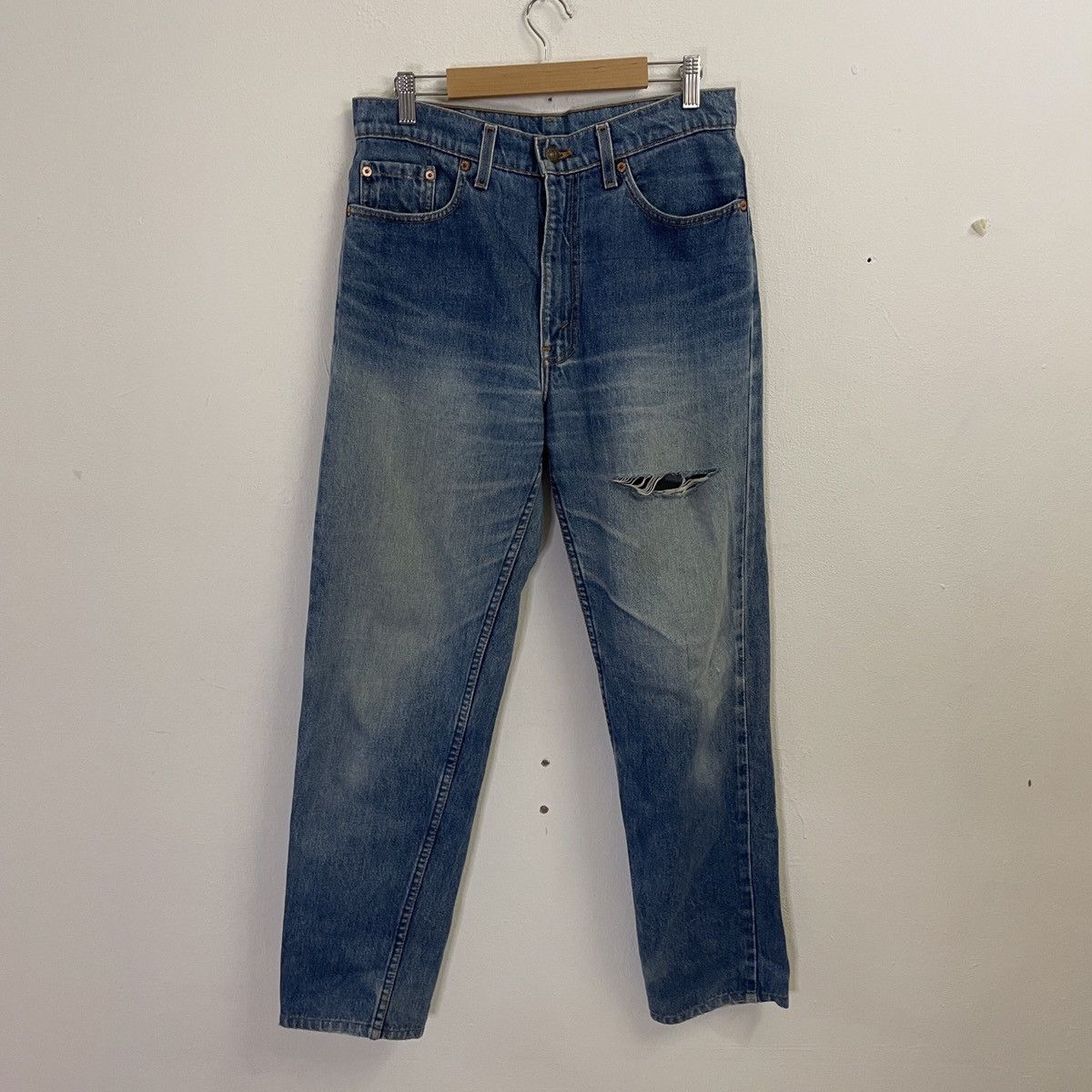 Levi's Vintage Levis 610 Distressed Denim Jeans Size US 31 - 1 Thumbnail