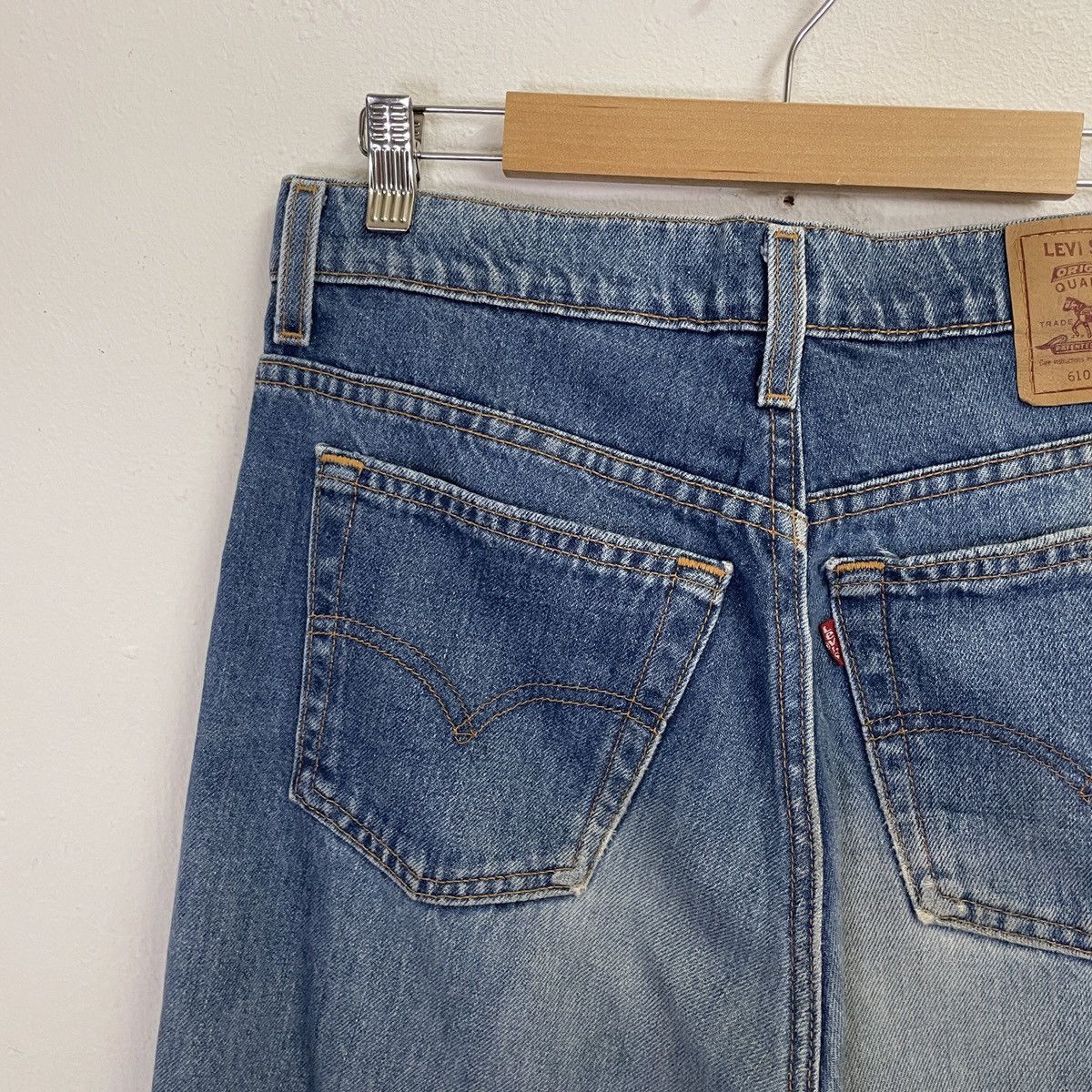 Levi's Vintage Levis 610 Distressed Denim Jeans Size US 31 - 8 Thumbnail