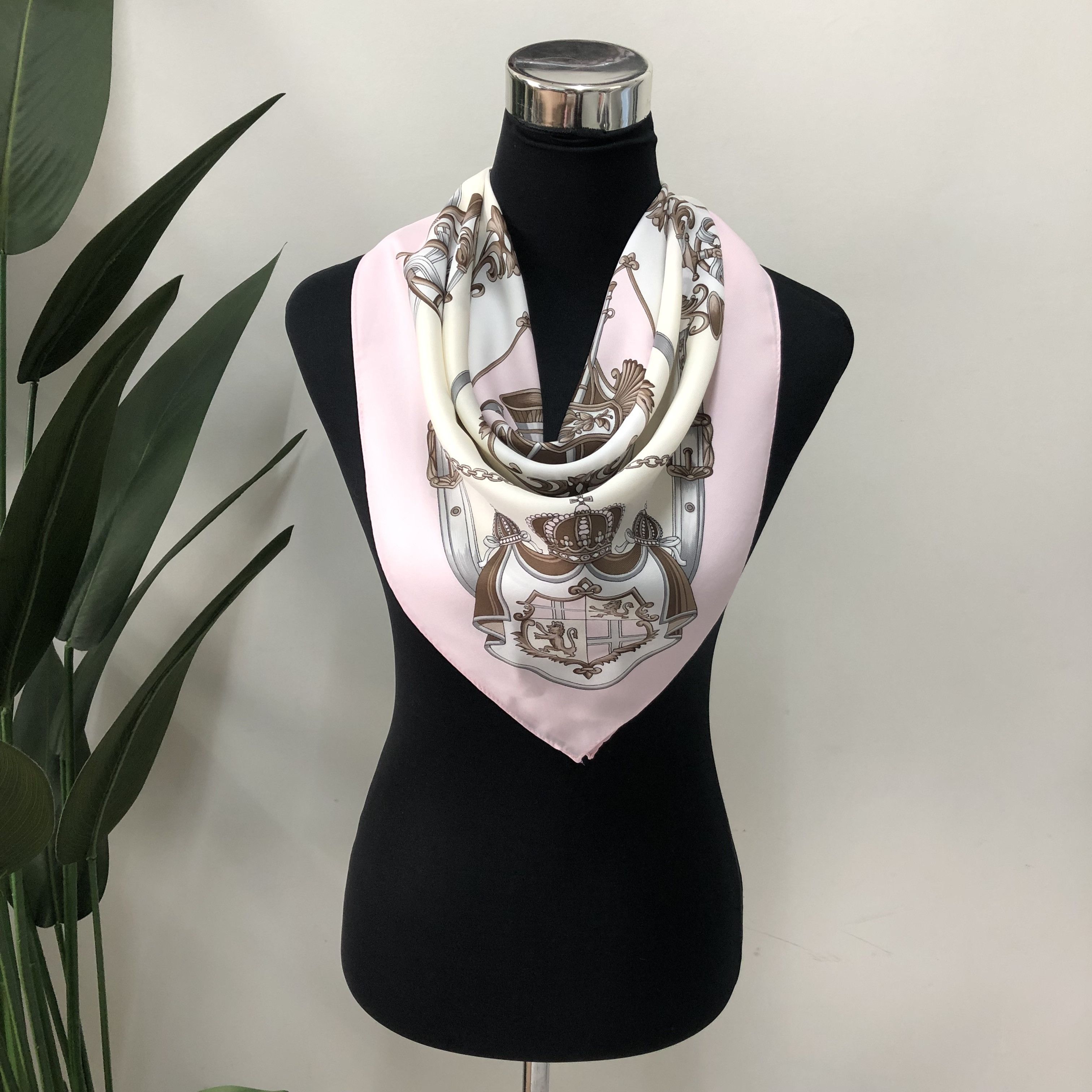 Japanese Brand Soft Pink with Graphic Silk Scarf / Scarves #208-H Size ONE SIZE - 2 Thumbnail