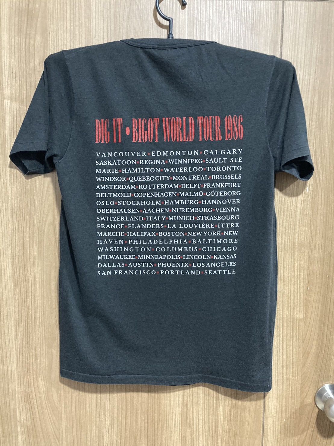 Vintage Vintage Skinny Puppy World Tour 1986 Ministry NIN Size US L / EU 52-54 / 3 - 4 Thumbnail
