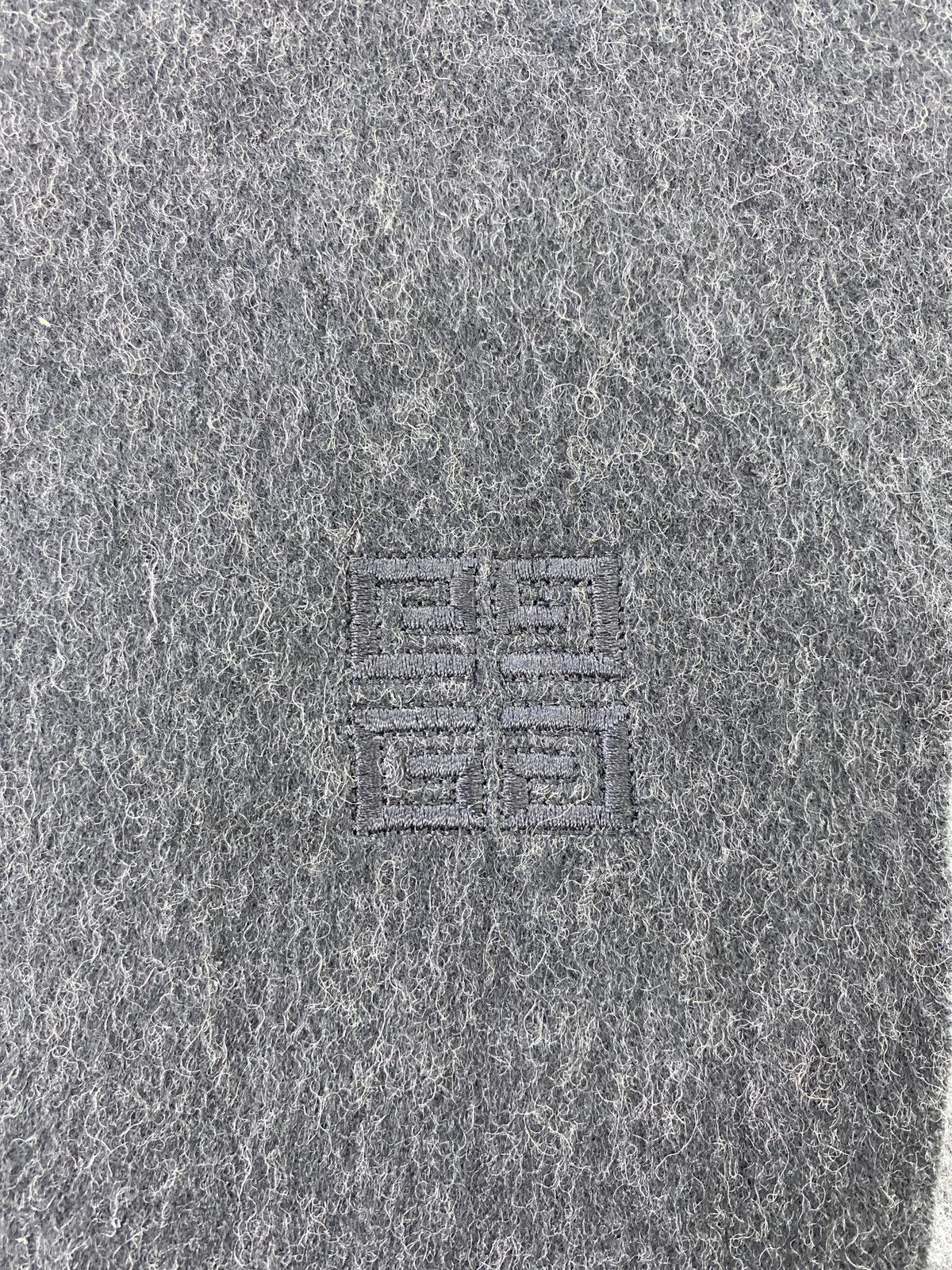 Givenchy GIVENCHY Scarf / Muffler / Neckwear -T110 Size ONE SIZE - 4 Thumbnail
