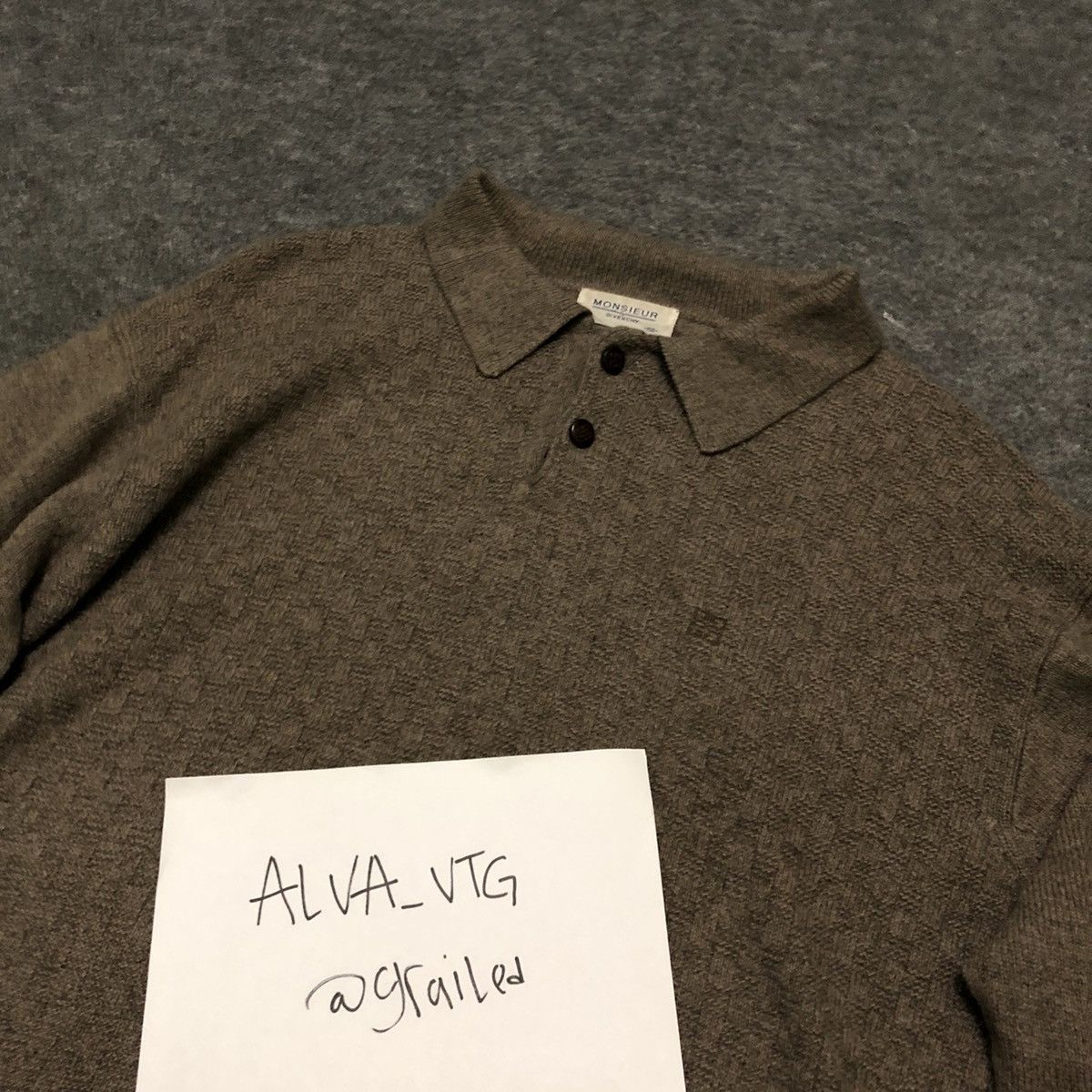 Givenchy × Vintage Vintage Luxury Monsieur Givenchy Knitwear Button For Winter Size US L / EU 52-54 / 3 - 3 Thumbnail