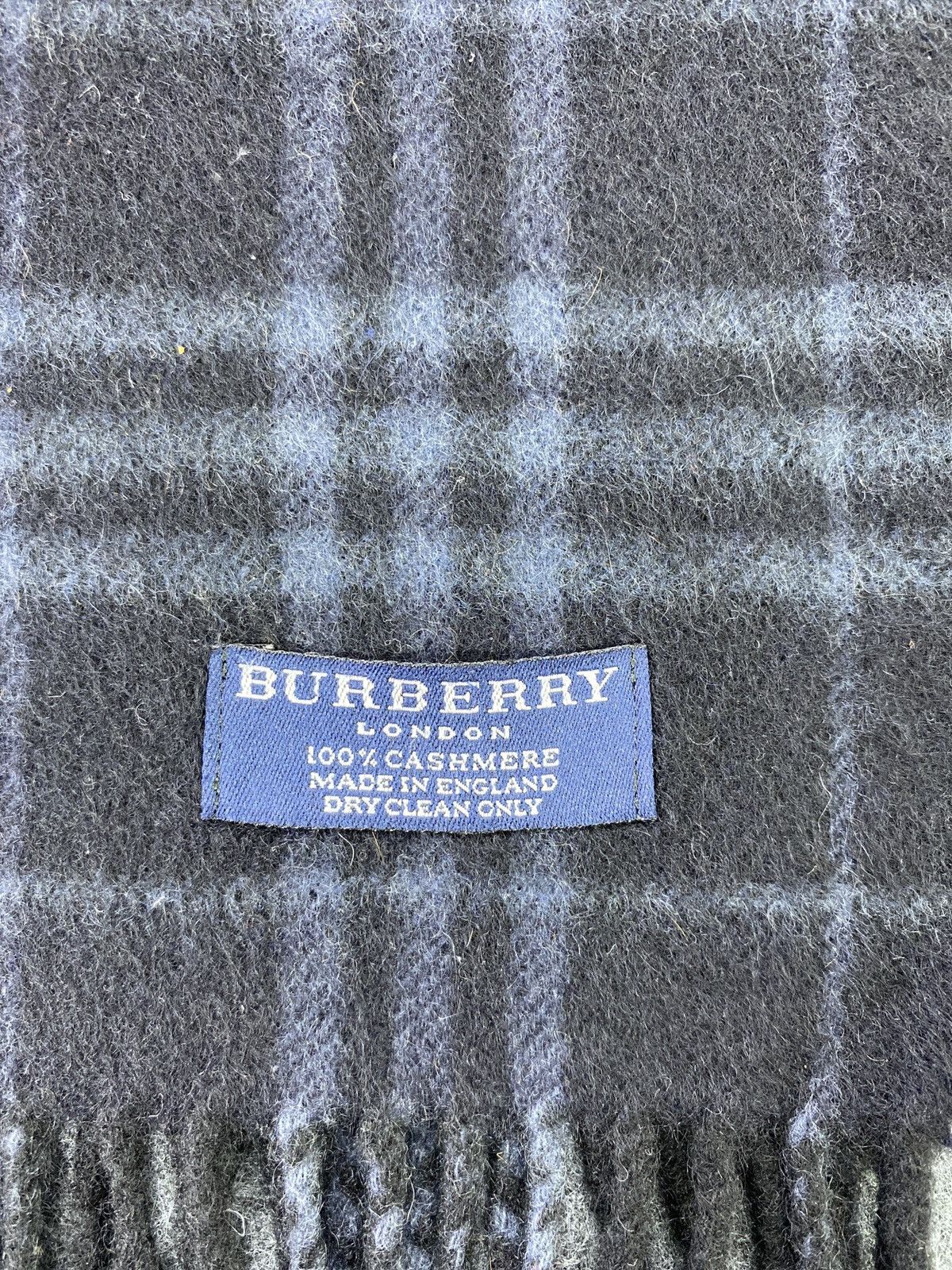 Burberry Burberry Scarf/Muffler/Neckwear -T115 Size ONE SIZE - 4 Thumbnail
