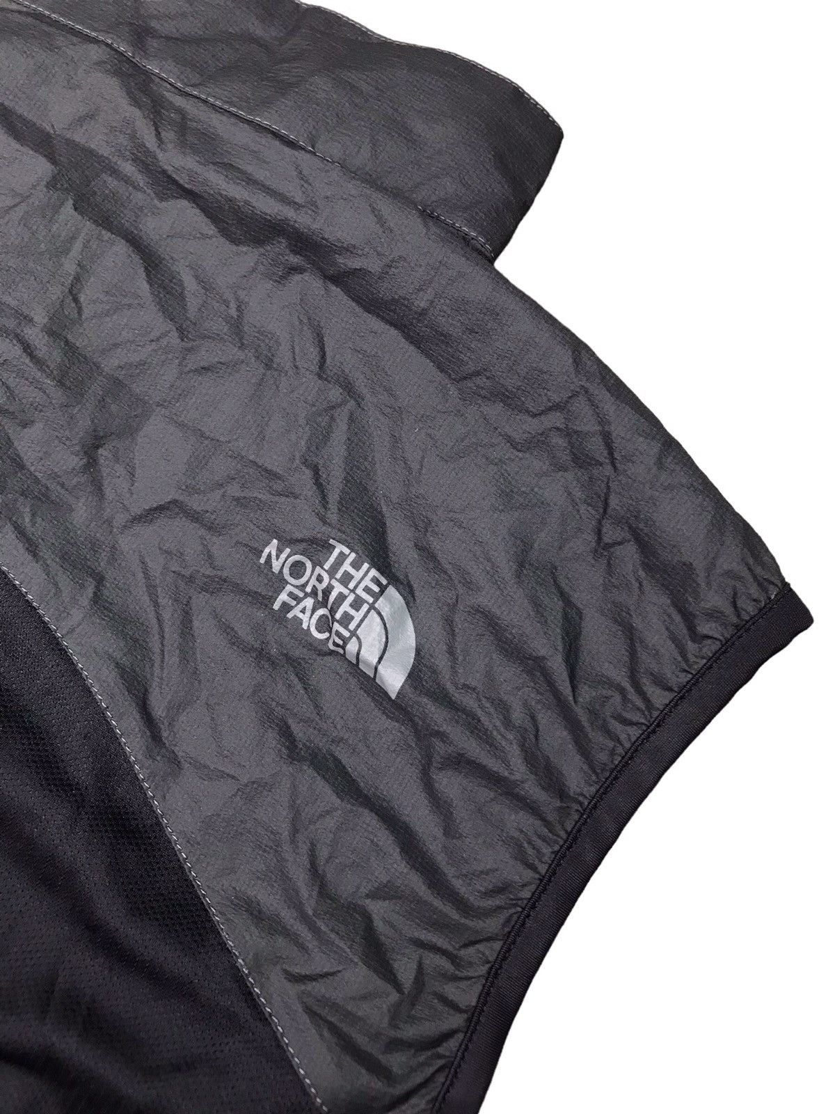 The North Face × Vintage AUTHENTIC THE NORTH FACE FLIGHT SERIES SLEEVELESS JACKET Size US L / EU 52-54 / 3 - 4 Thumbnail