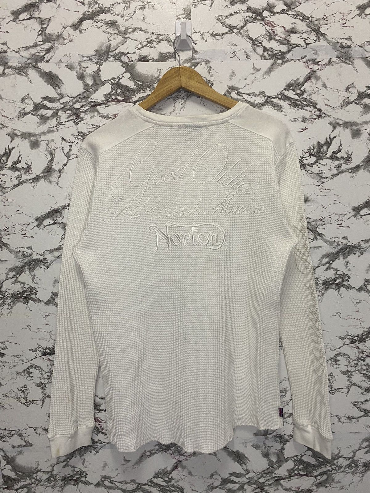 Norton × Sports Specialties × Vintage Norton Motorcyle Big Logo Long Sleeve Size US M / EU 48-50 / 2 - 10 Thumbnail