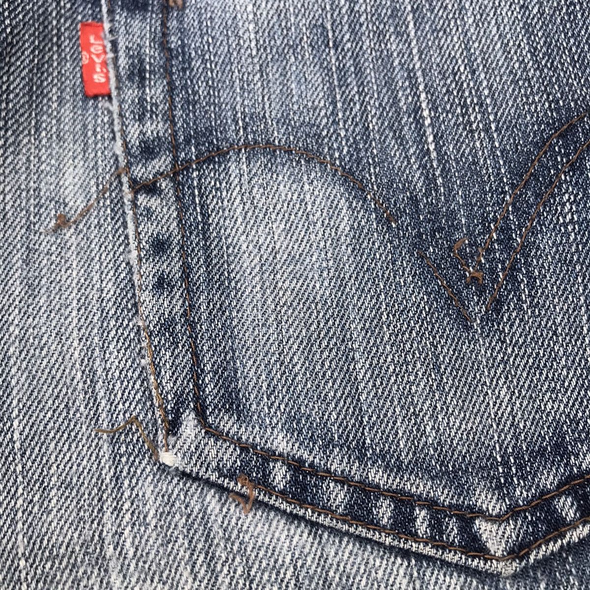 Levi's Vintage Levis 525 Levi’s Denim Distressed Blue Wash Jeans Size US 30 / EU 46 - 16 Thumbnail