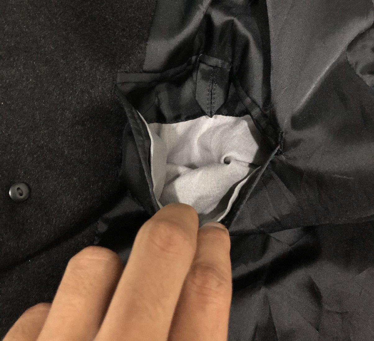 Yohji Yamamoto Yohji Yamamoto A.A.R x D’Urban Black Cashmere Coat (Size L) Size US L / EU 52-54 / 3 - 12 Thumbnail