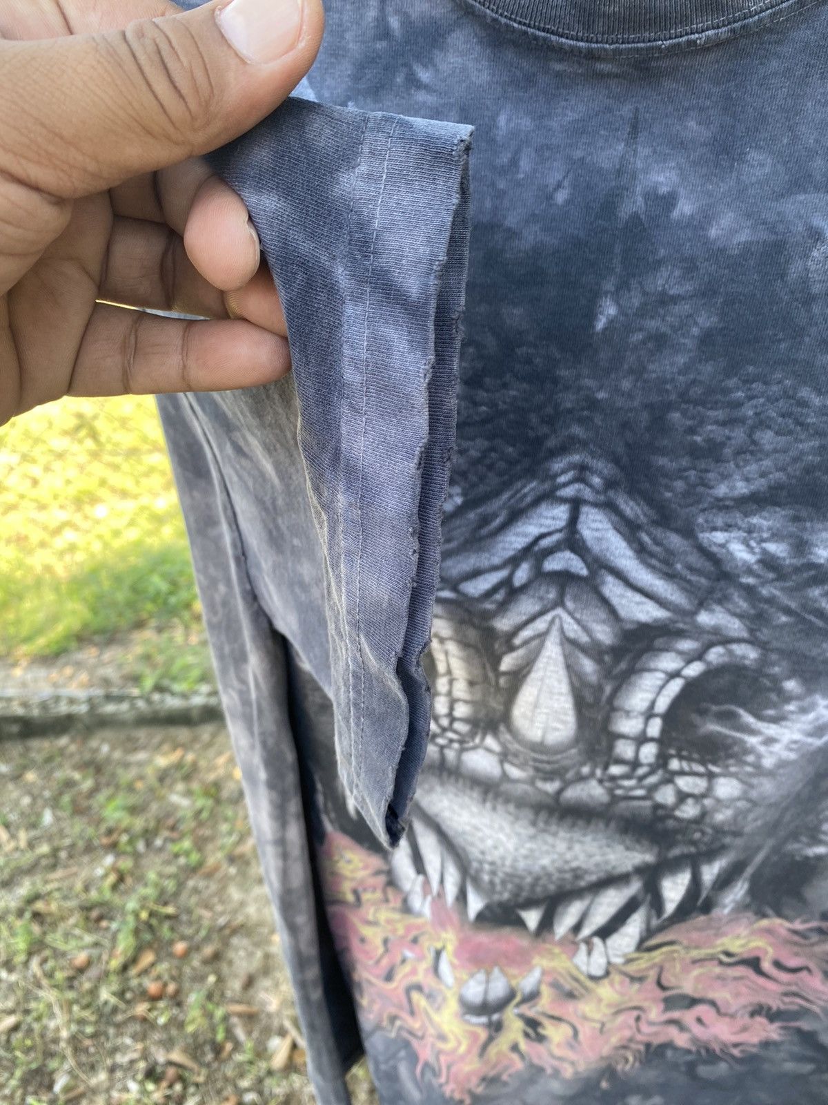 The Mountain × Vintage Distressed The Mountain Reno Dragon T-shirt Size US XL / EU 56 / 4 - 4 Thumbnail