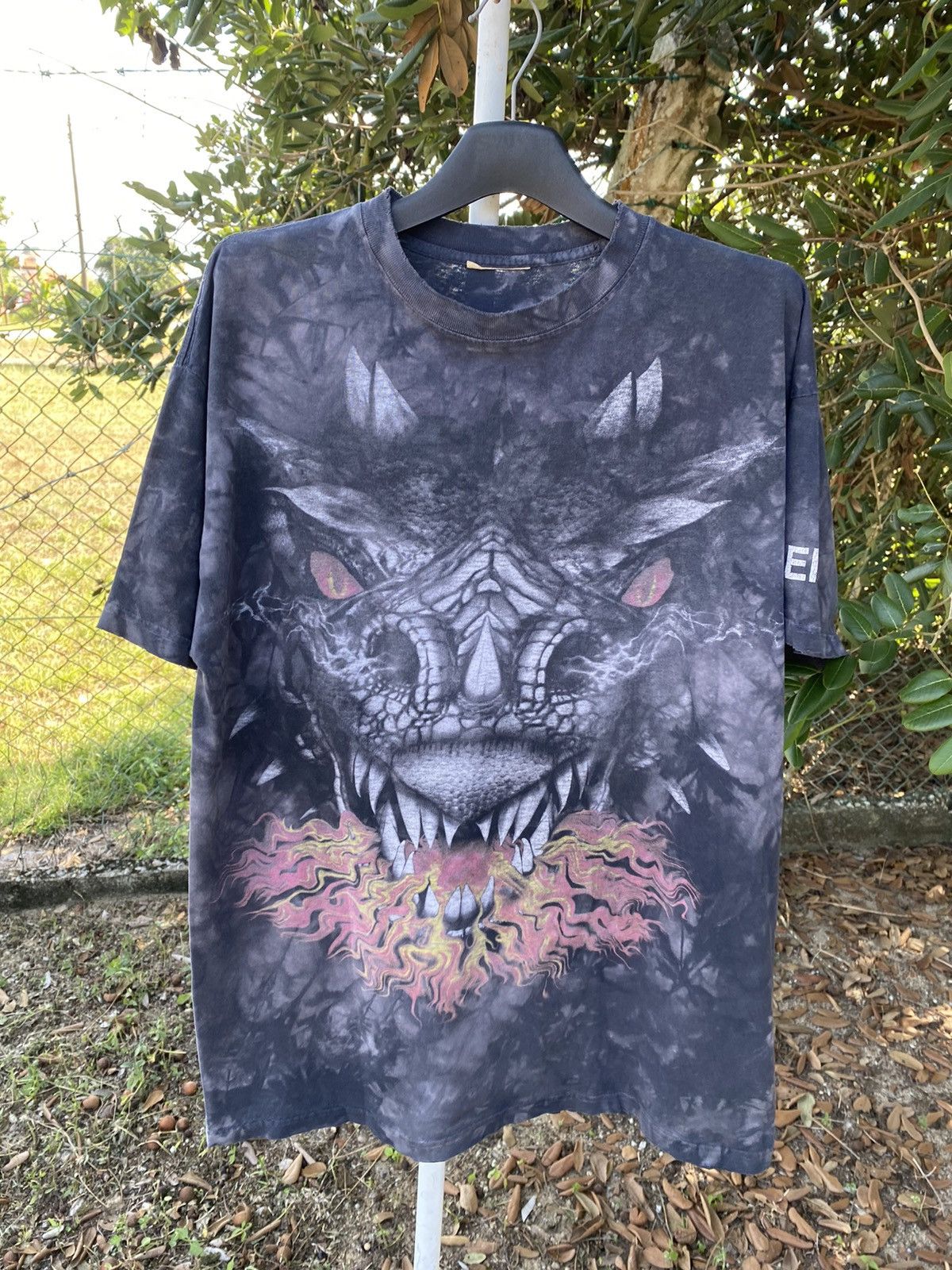 The Mountain × Vintage Distressed The Mountain Reno Dragon T-shirt Size US XL / EU 56 / 4 - 1 Thumbnail