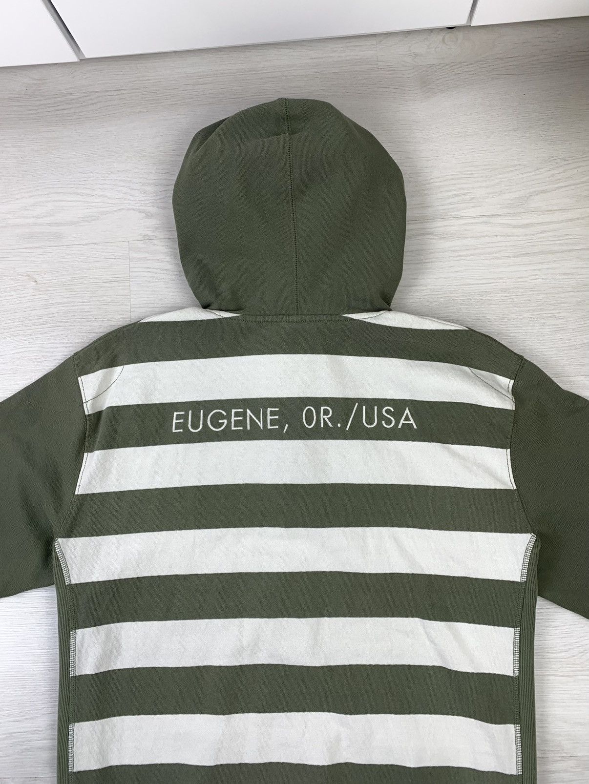 Vintage Nike Vintage Y2K Hoodie Eugene Oregon Size XL Mens Size US XL / EU 56 / 4 - 7 Thumbnail