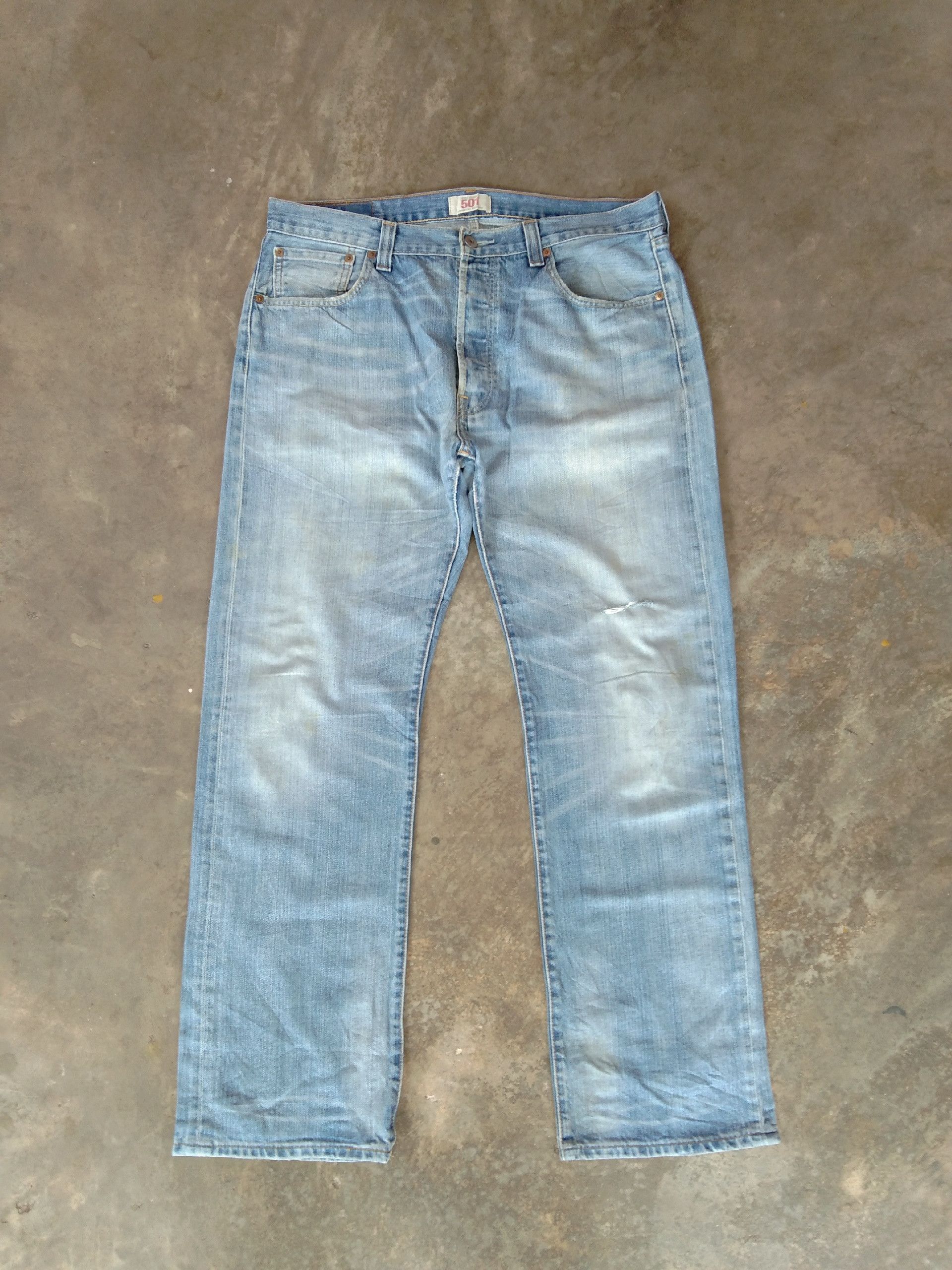 Levi's × Vintage Vintage Levis 501 Straight Leg Distressed Jeans 36x31 Size US 36 / EU 52 - 1 Thumbnail