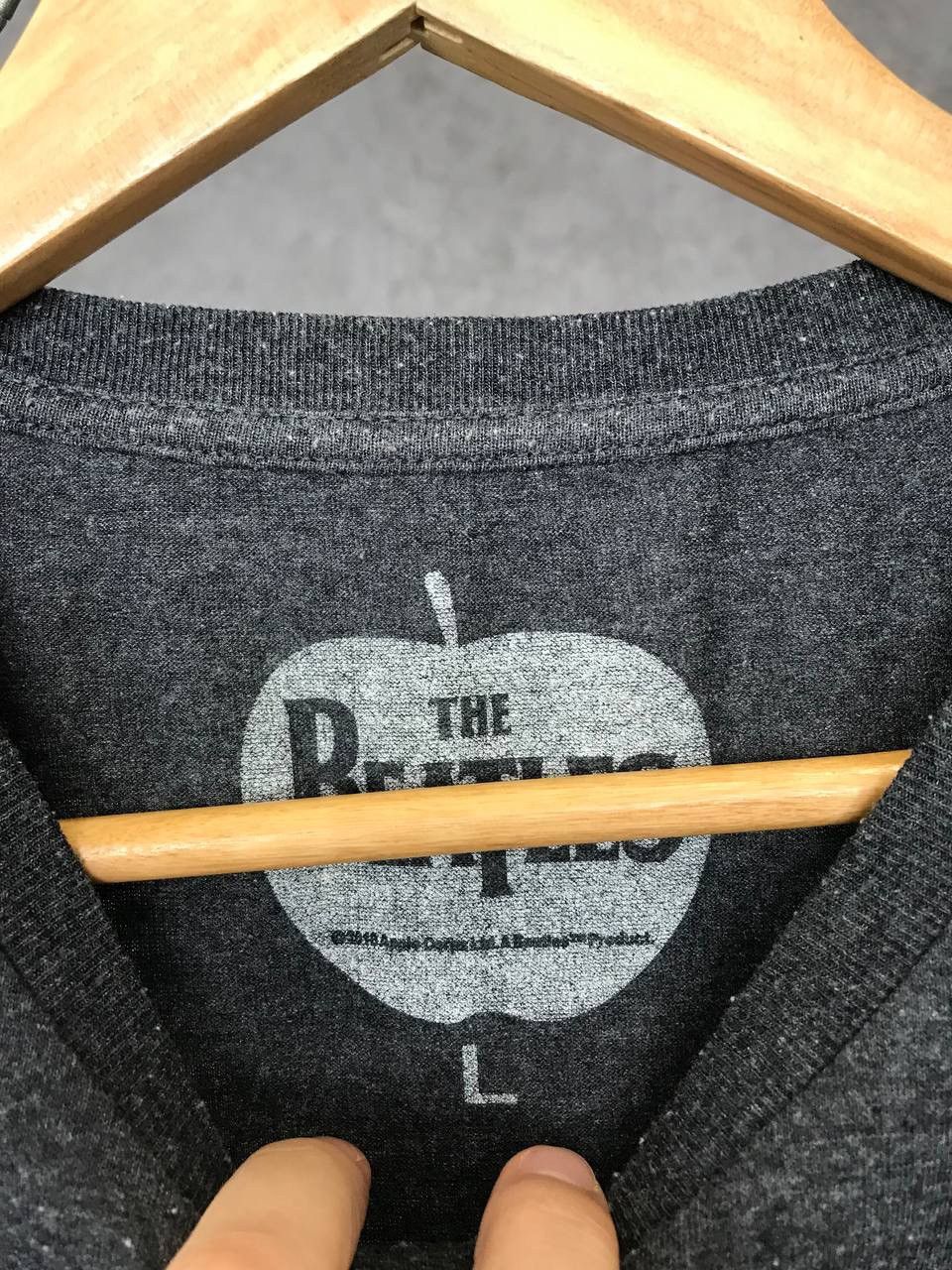 Band Tees The Beatles 2010 cult band tee Size US L / EU 52-54 / 3 - 4 Thumbnail