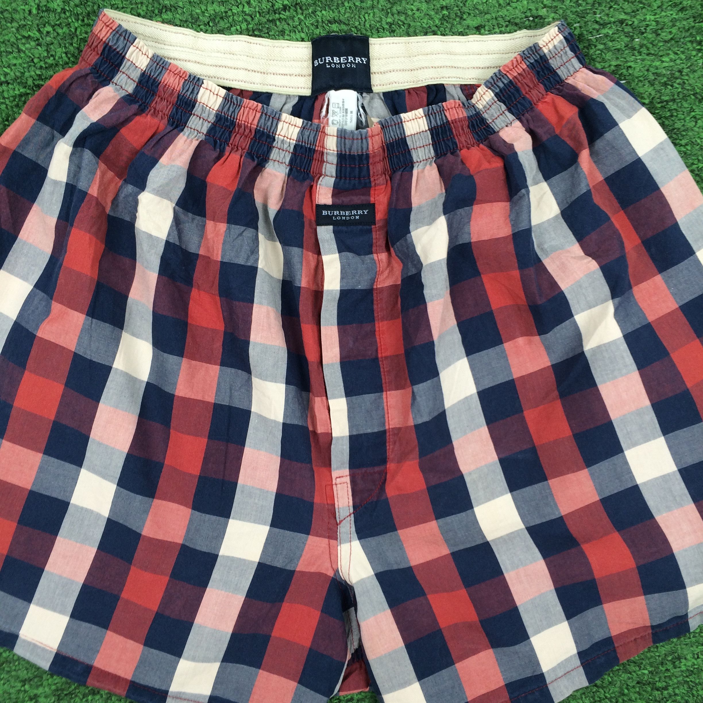 Burberry BURBERRY LONDON NOVA CHECK SHORT pants Size US 34 / EU 50 - 2 Thumbnail