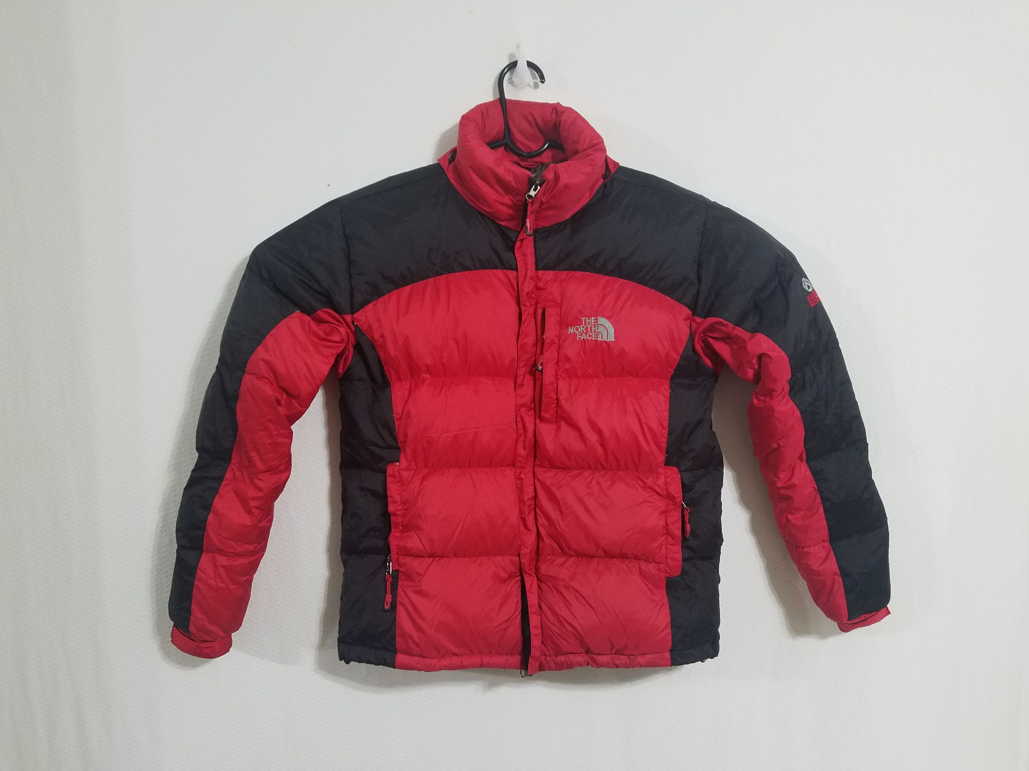 image of The North Face North Face Mens Medium Red Gore-Tex Down Jacket M in Red Black