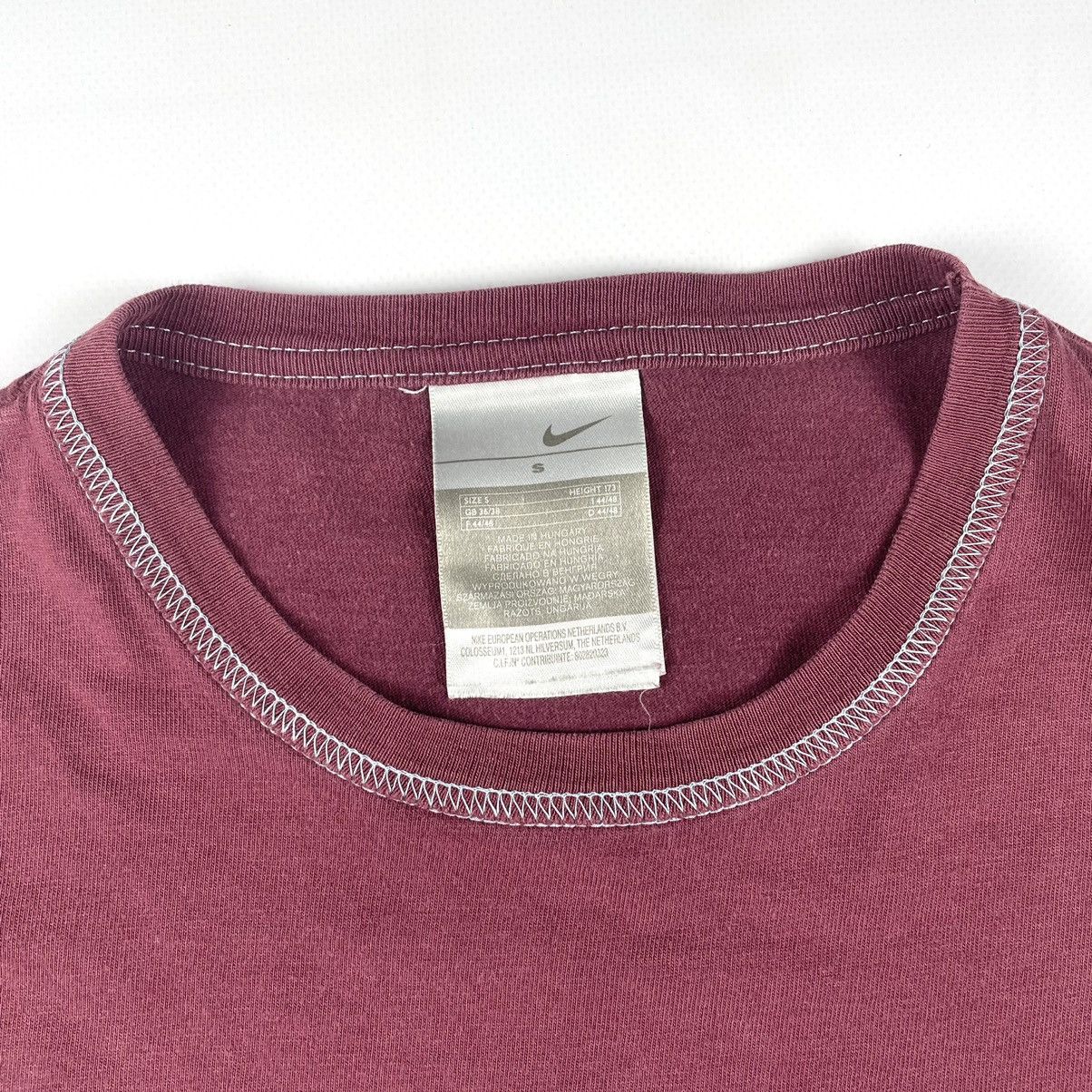 Vintage Nike Y2K Vintage Big Logo T-Shirt Size: S Size US M / EU 48-50 / 2 - 5 Thumbnail
