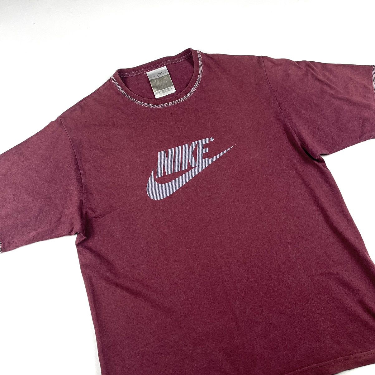 Vintage Nike Y2K Vintage Big Logo T-Shirt Size: S Size US M / EU 48-50 / 2 - 2 Thumbnail