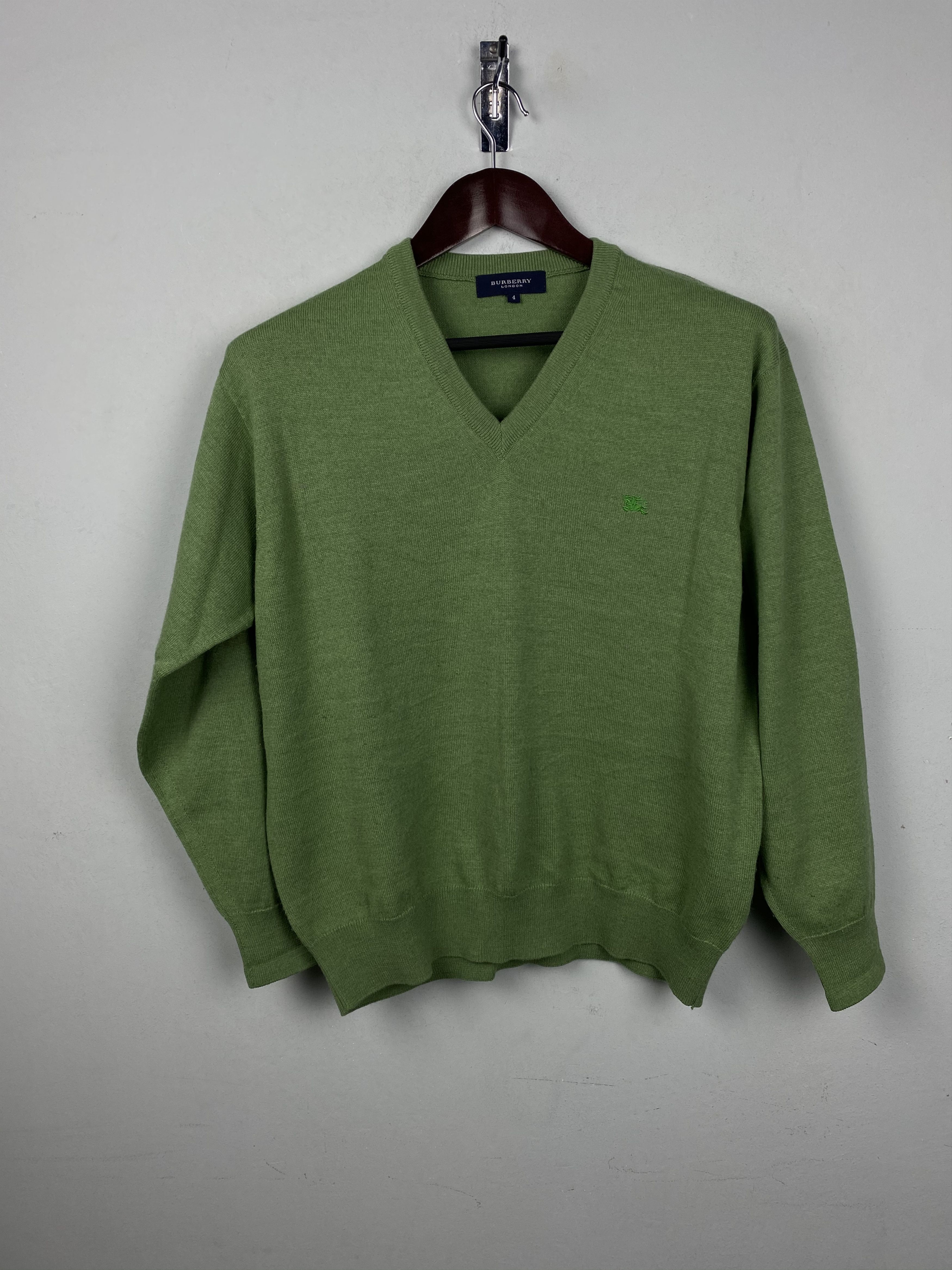 Burberry 🔥 Burberry Wool Sweater jumper vneck small v neck Size US S / EU 44-46 / 1 - 1 Thumbnail