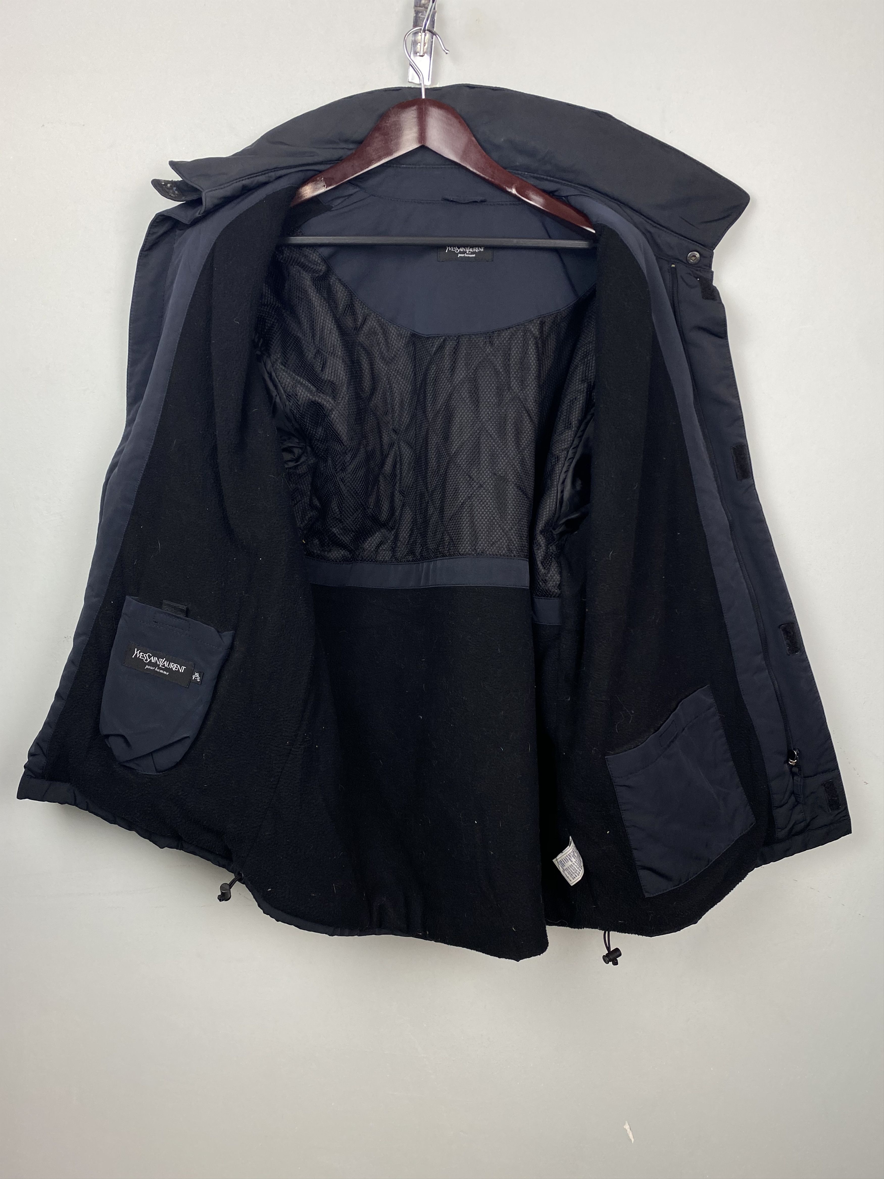 Yves Saint Laurent Yves saint laurent ysl jacket waterproof xl hooded chrome Size US XL / EU 56 / 4 - 6 Thumbnail