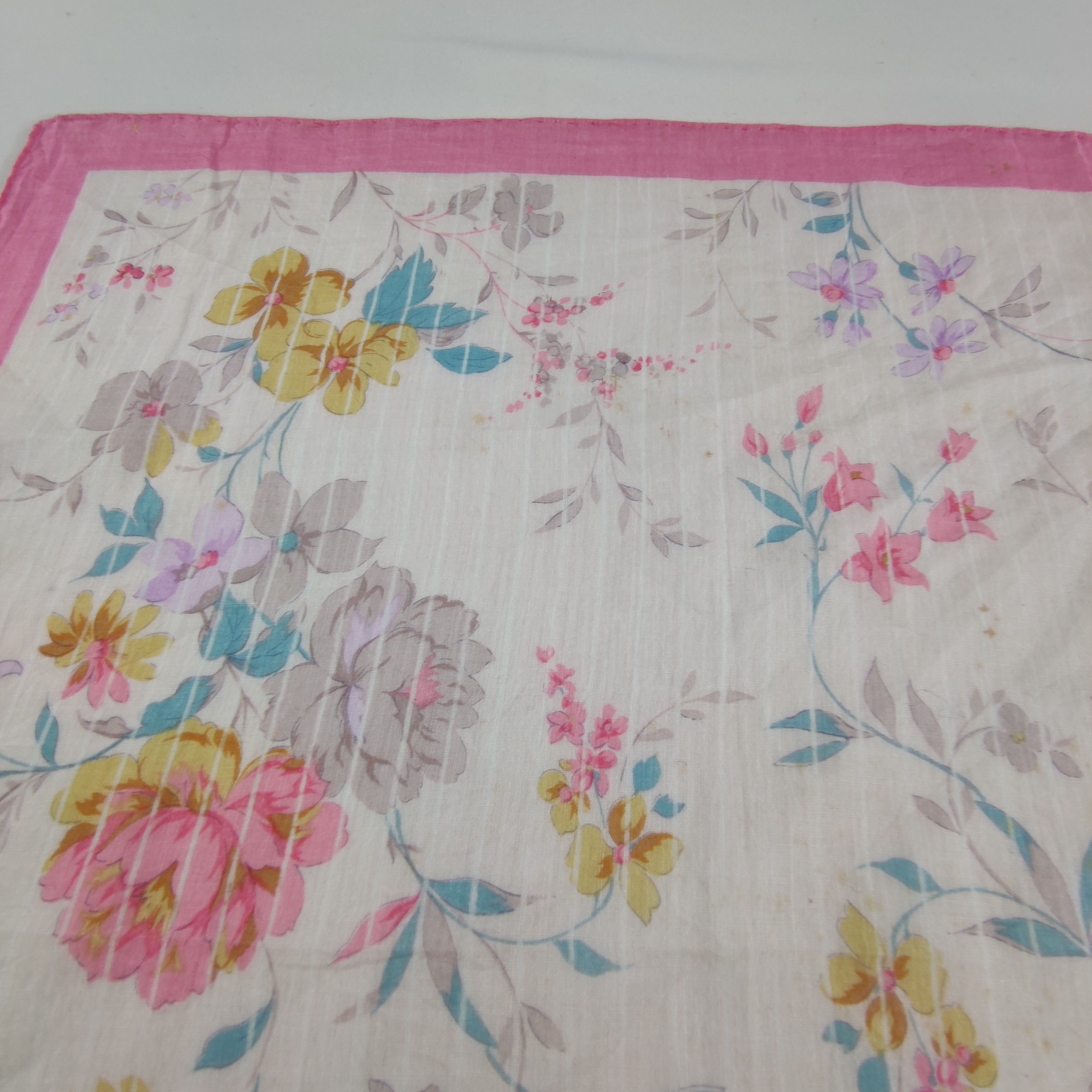 Nina Ricci Nina Ricci Handkerchief/Neckerchief/Bandana Size ONE SIZE - 3 Thumbnail