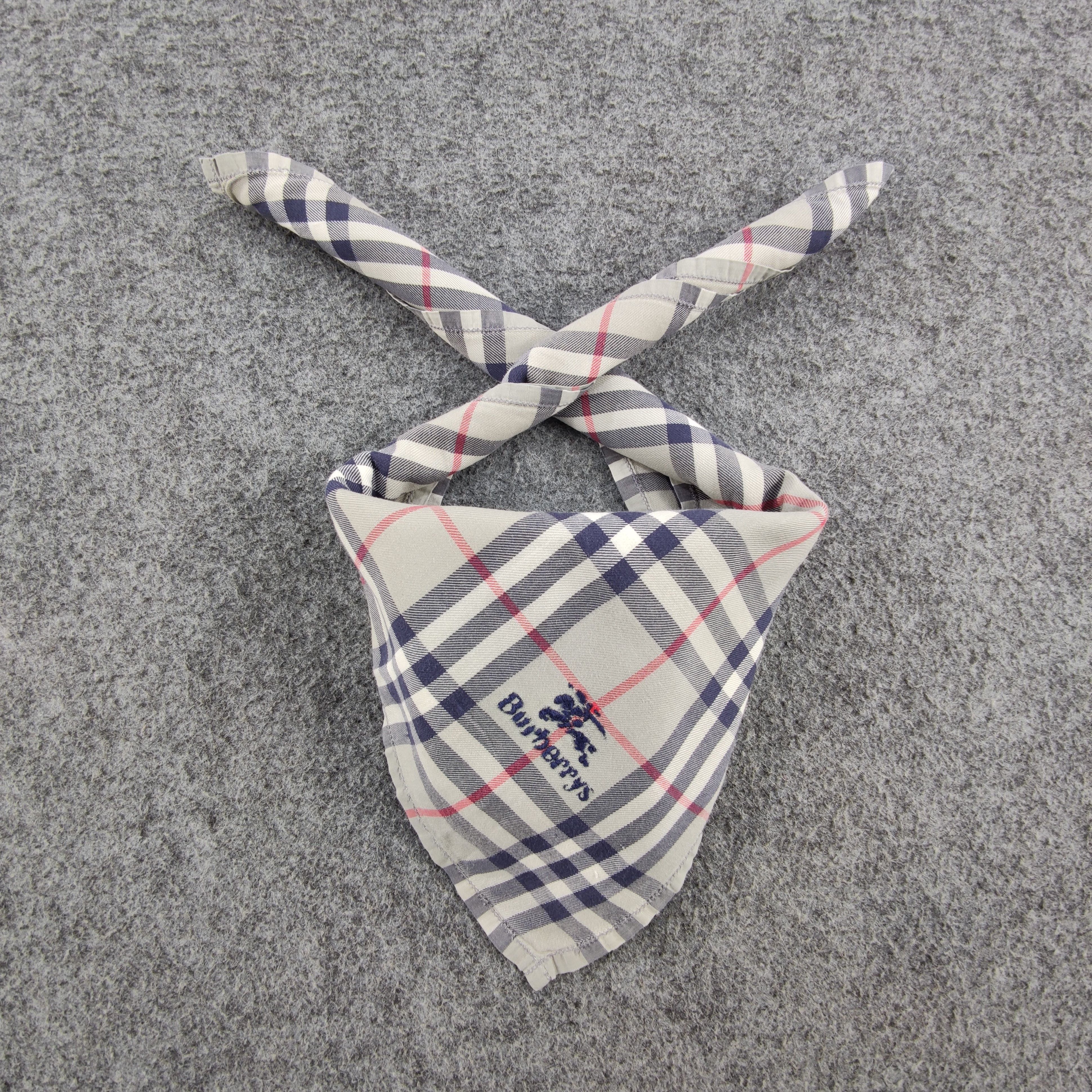 Burberry Burberry Handkerchief/Neckerchief/Bandana HC448 Size ONE SIZE - 1 Thumbnail