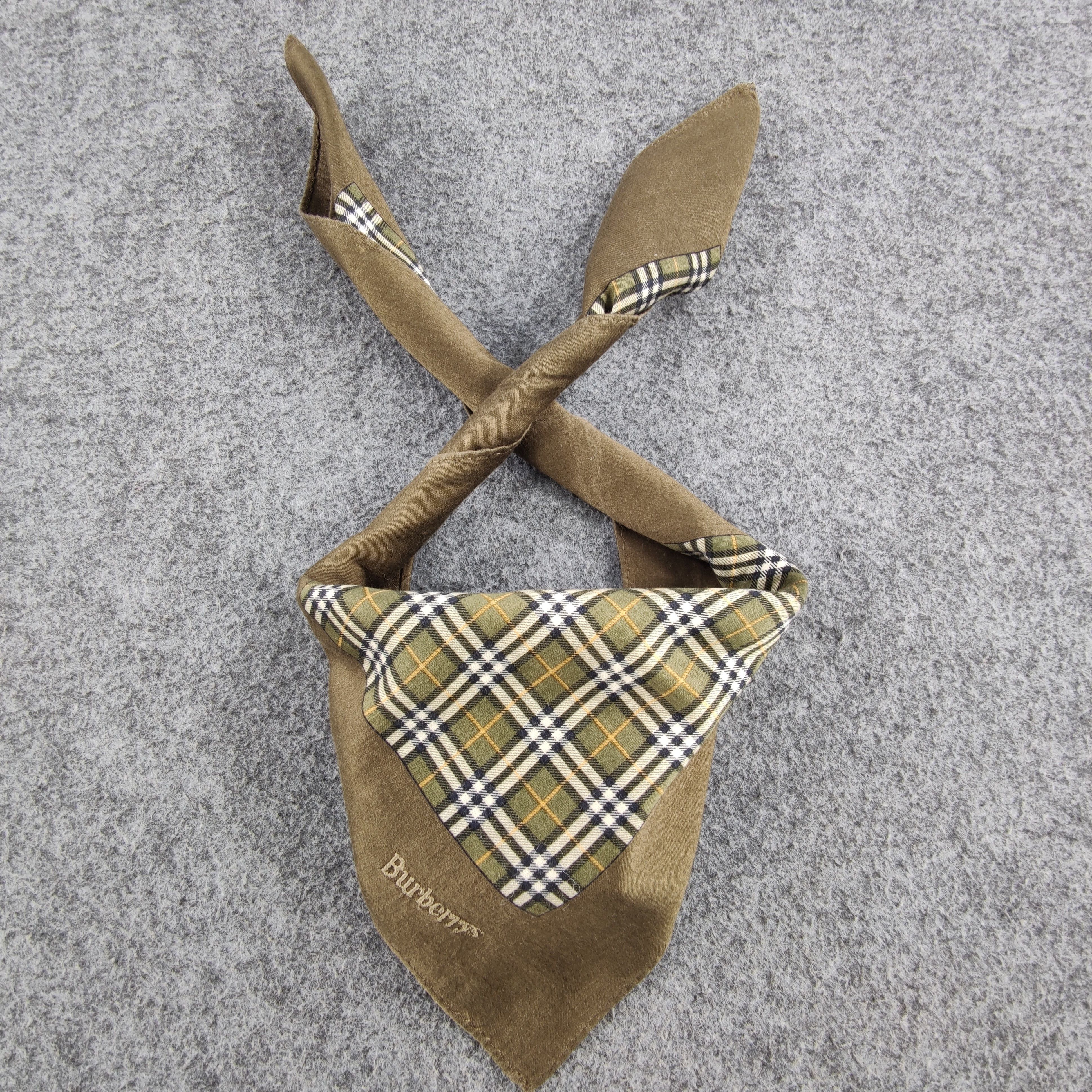 Burberry Burberry Handkerchief/Neckerchief/Bandana HC450 Size ONE SIZE - 1 Thumbnail