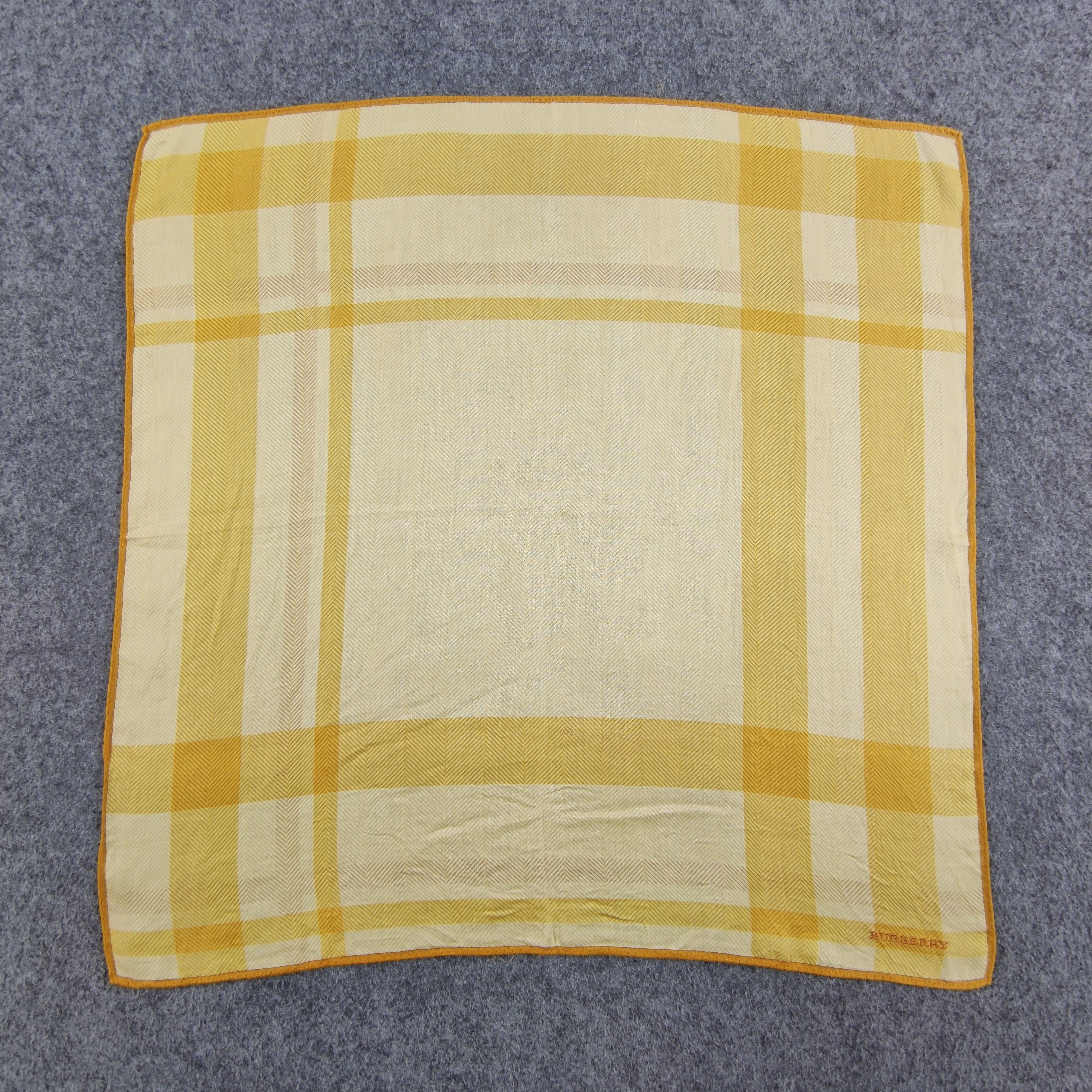 Burberry Burberry Handkerchief/Neckerchief/Bandana HC451 Size ONE SIZE - 2 Thumbnail
