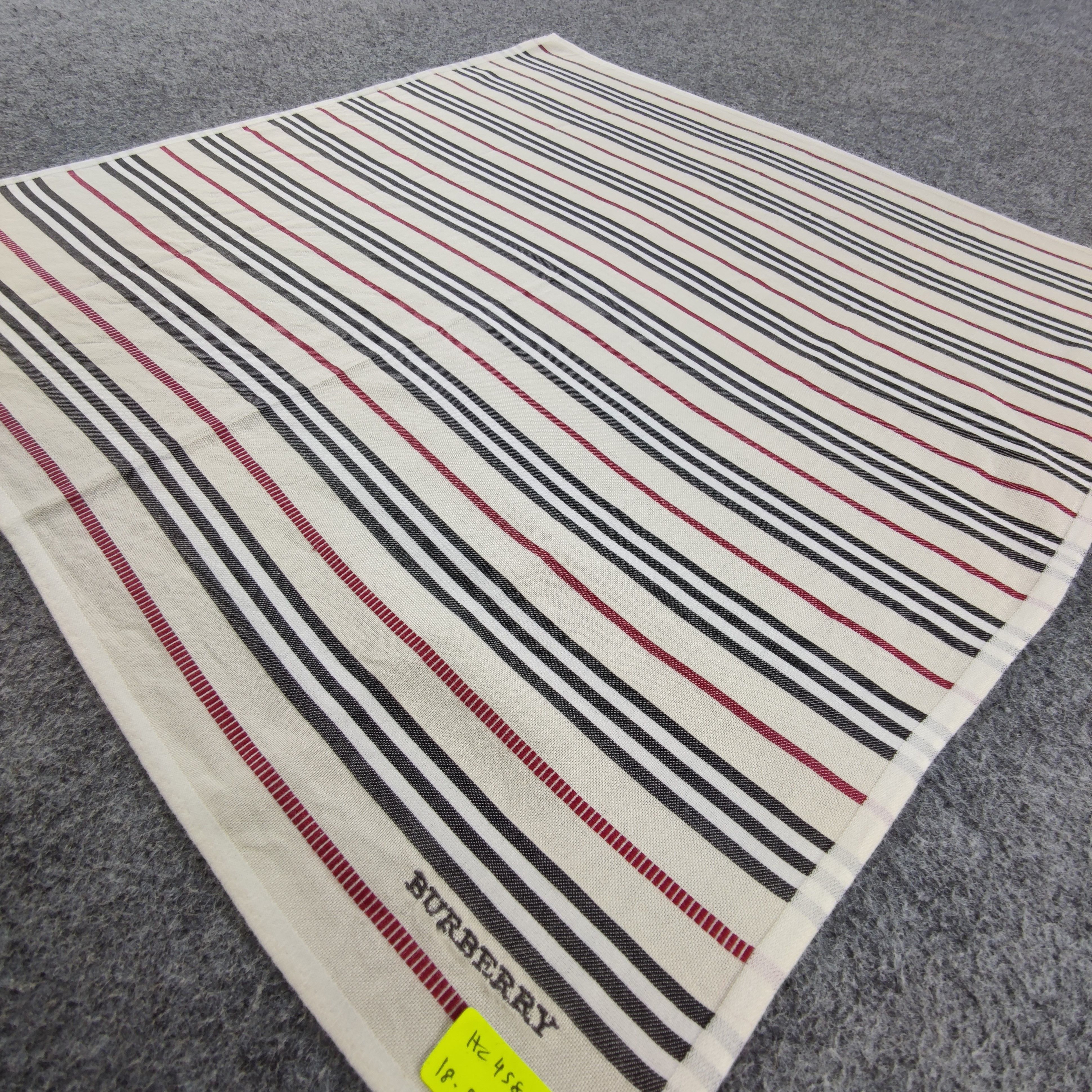 Burberry × Vintage Burberry Handkerchief/Neckerchief/Bandana HC458 Size ONE SIZE - 5 Thumbnail
