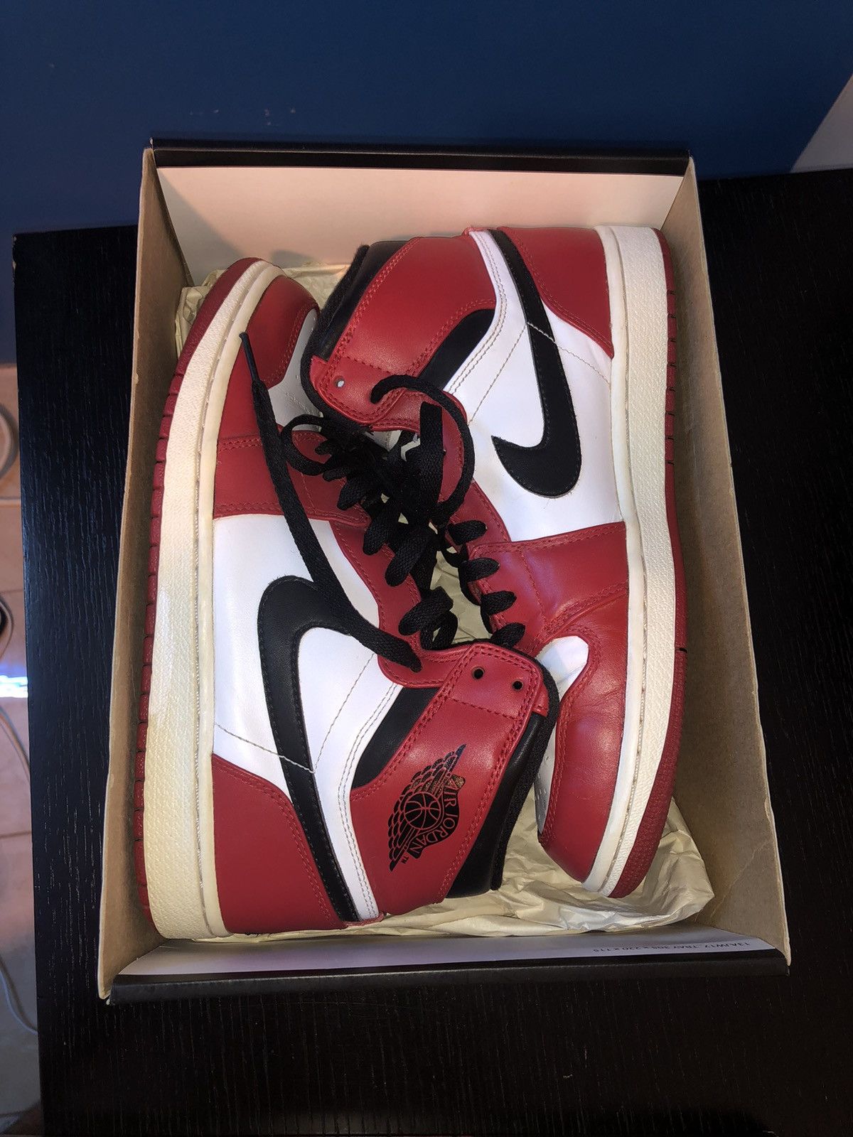 Jordan Brand × Nike Jordan 1 Retro Chicago 2013 Size US 9 / EU 42 - 9 Thumbnail