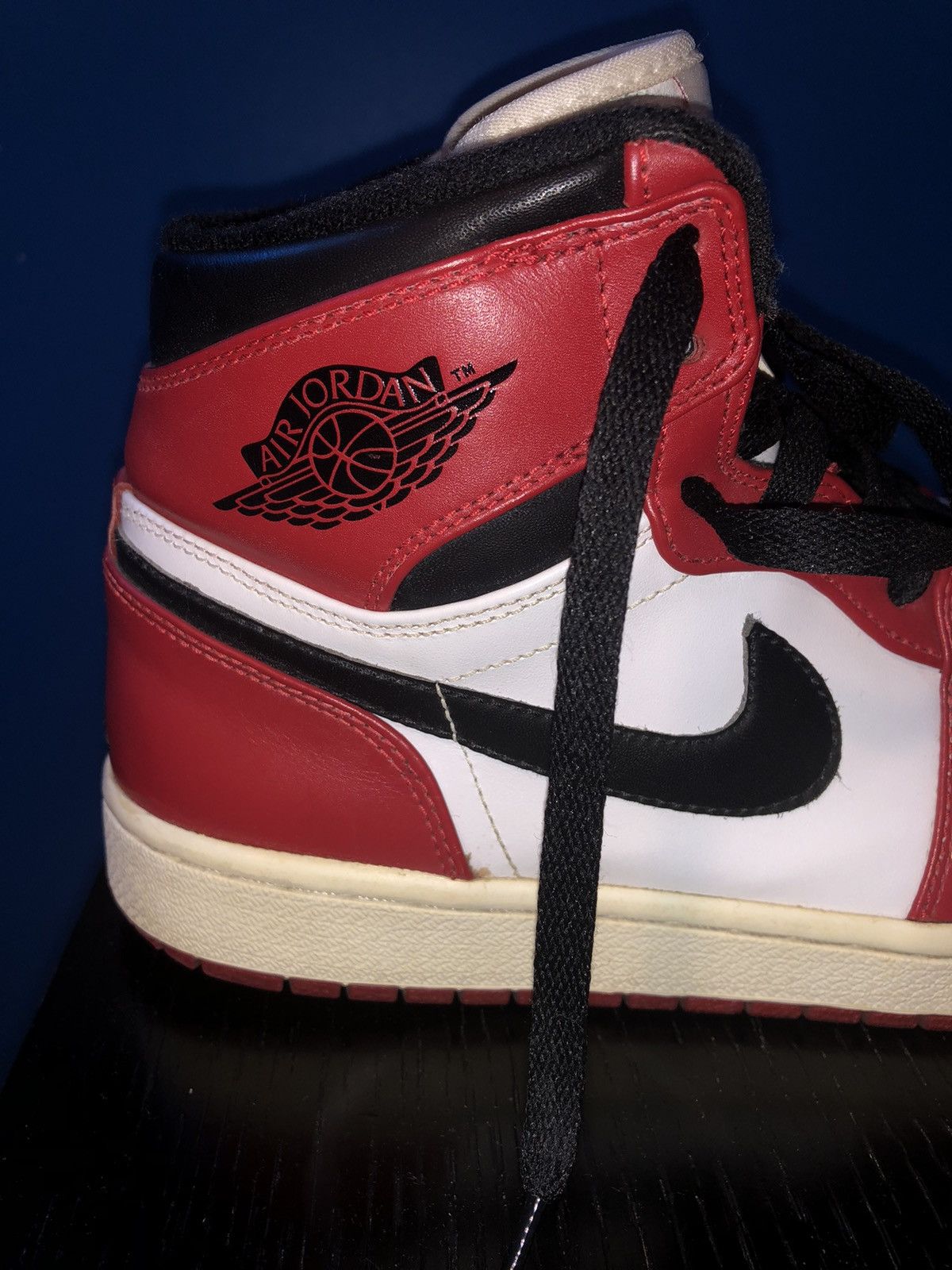 Jordan Brand × Nike Jordan 1 Retro Chicago 2013 Size US 9 / EU 42 - 4 Thumbnail
