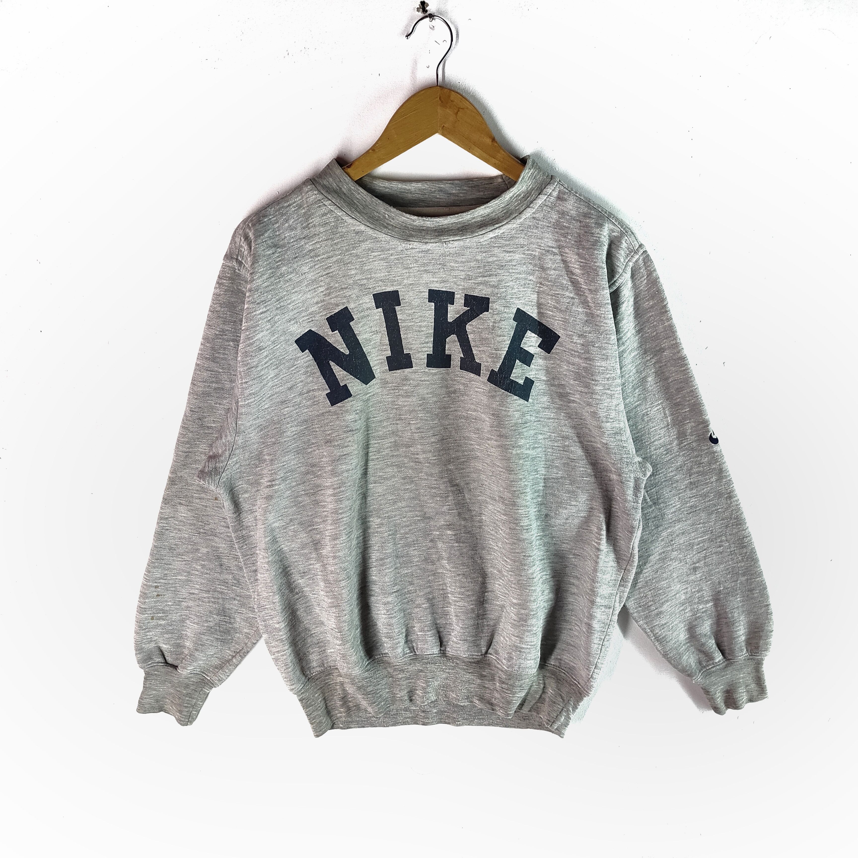 Grey nike crewneck vintage sale