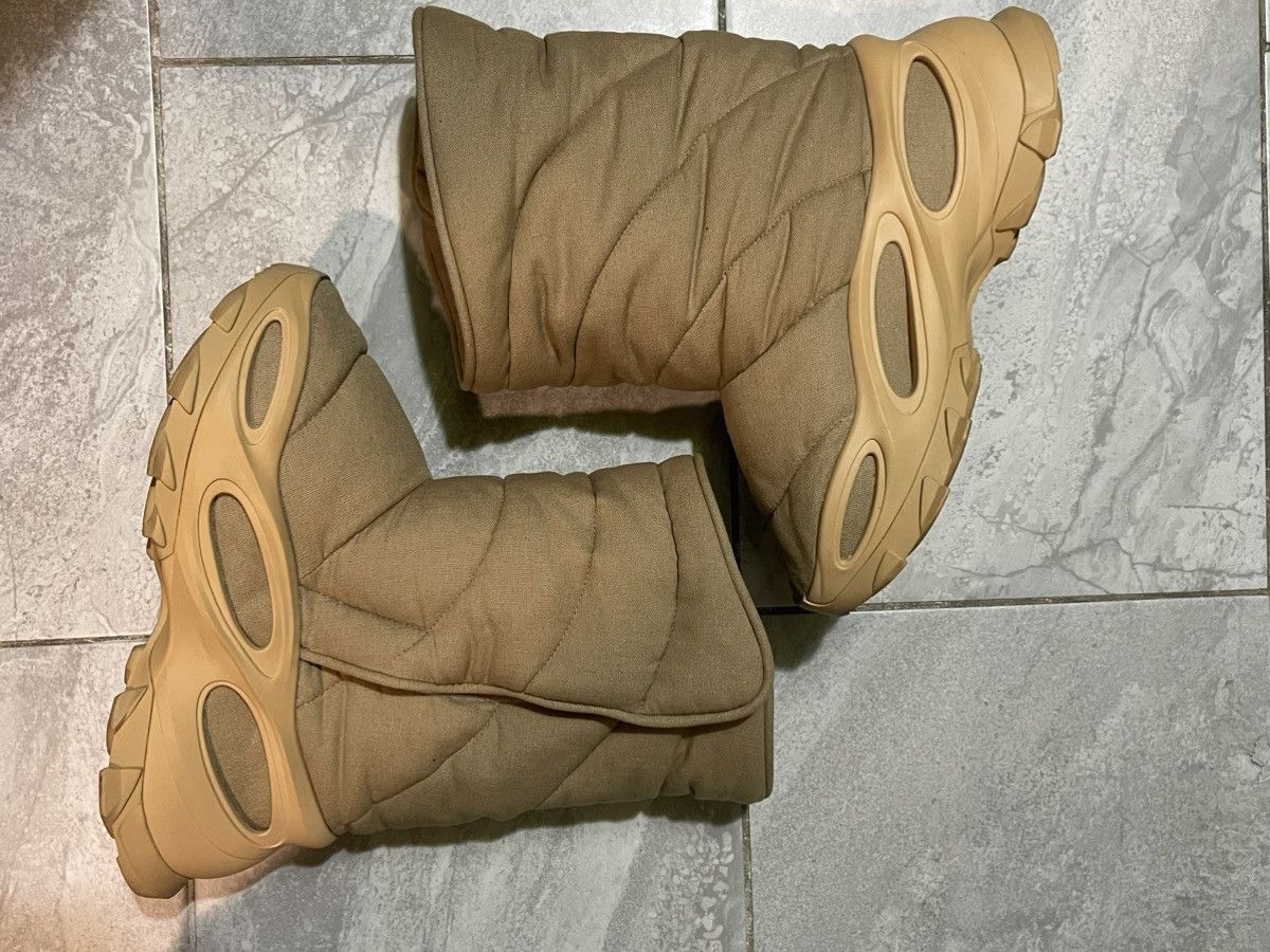 Adidas × Kanye West Yeezy NSTLD BT Size US 9 / EU 42 - 4 Thumbnail