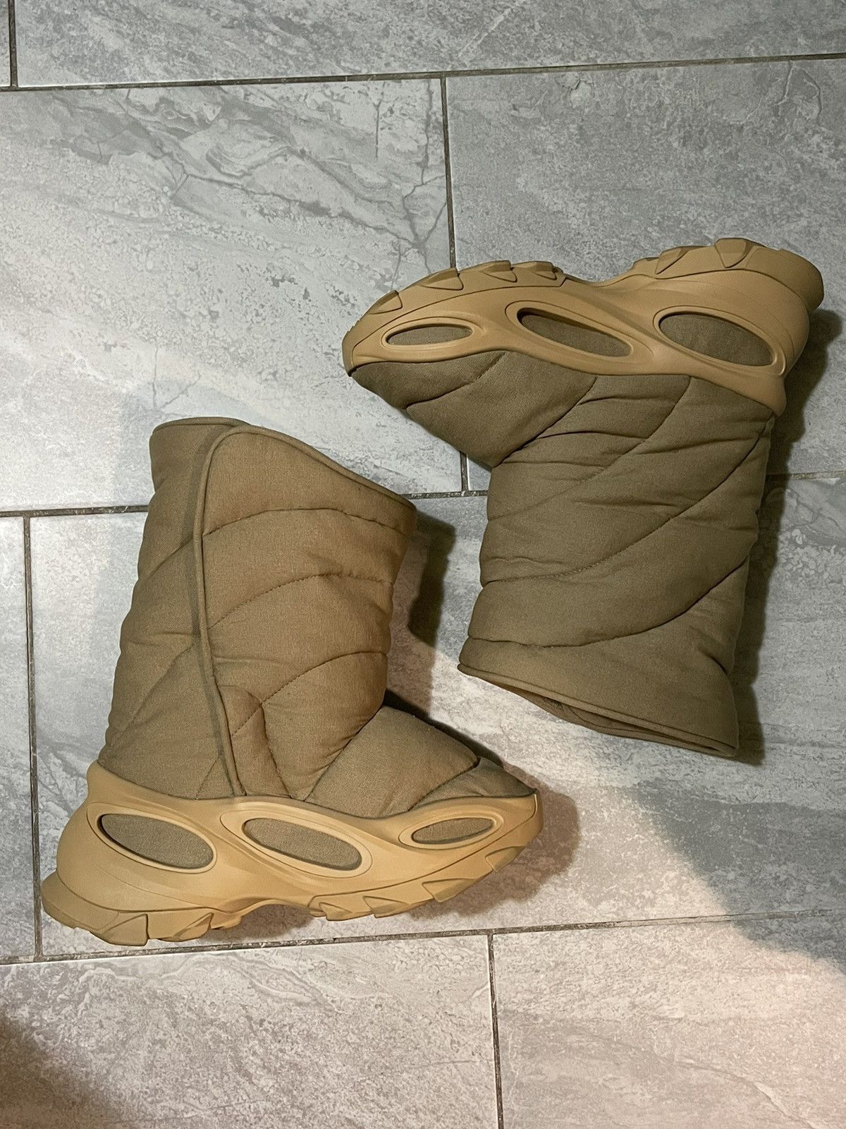 Adidas × Kanye West Yeezy NSTLD BT Size US 9 / EU 42 - 3 Thumbnail