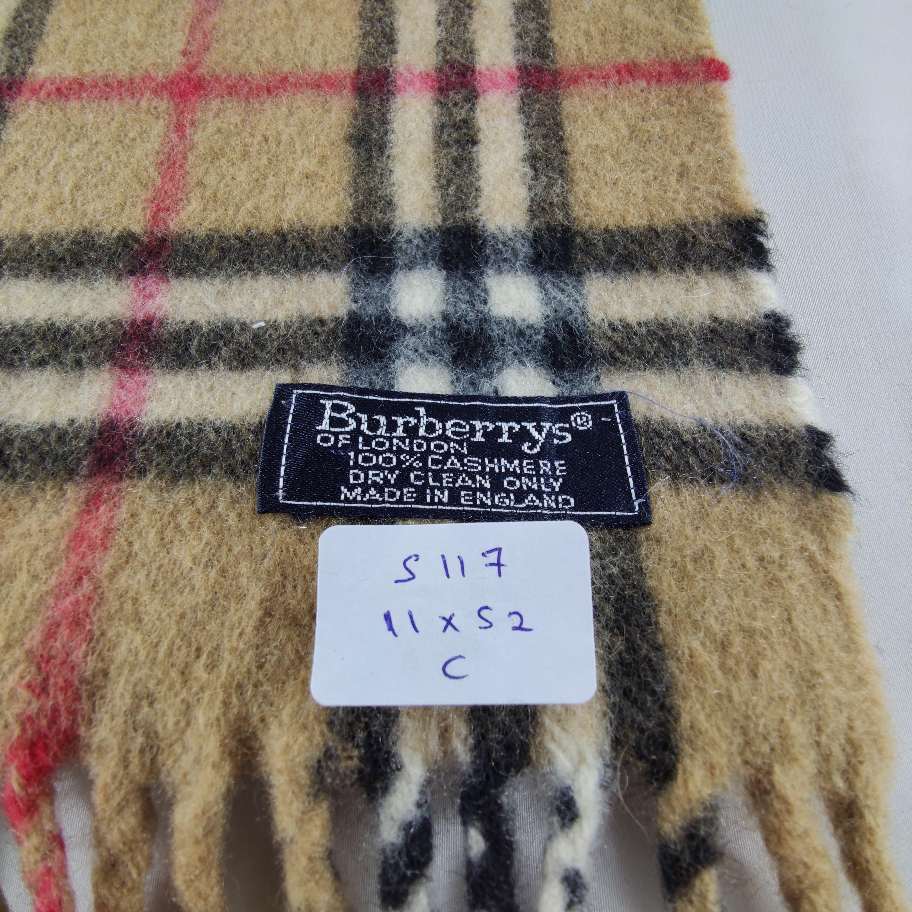 Burberry Burberry Nova Check Scarf/Muffler/Cashmere S117 Size ONE SIZE - 4 Thumbnail