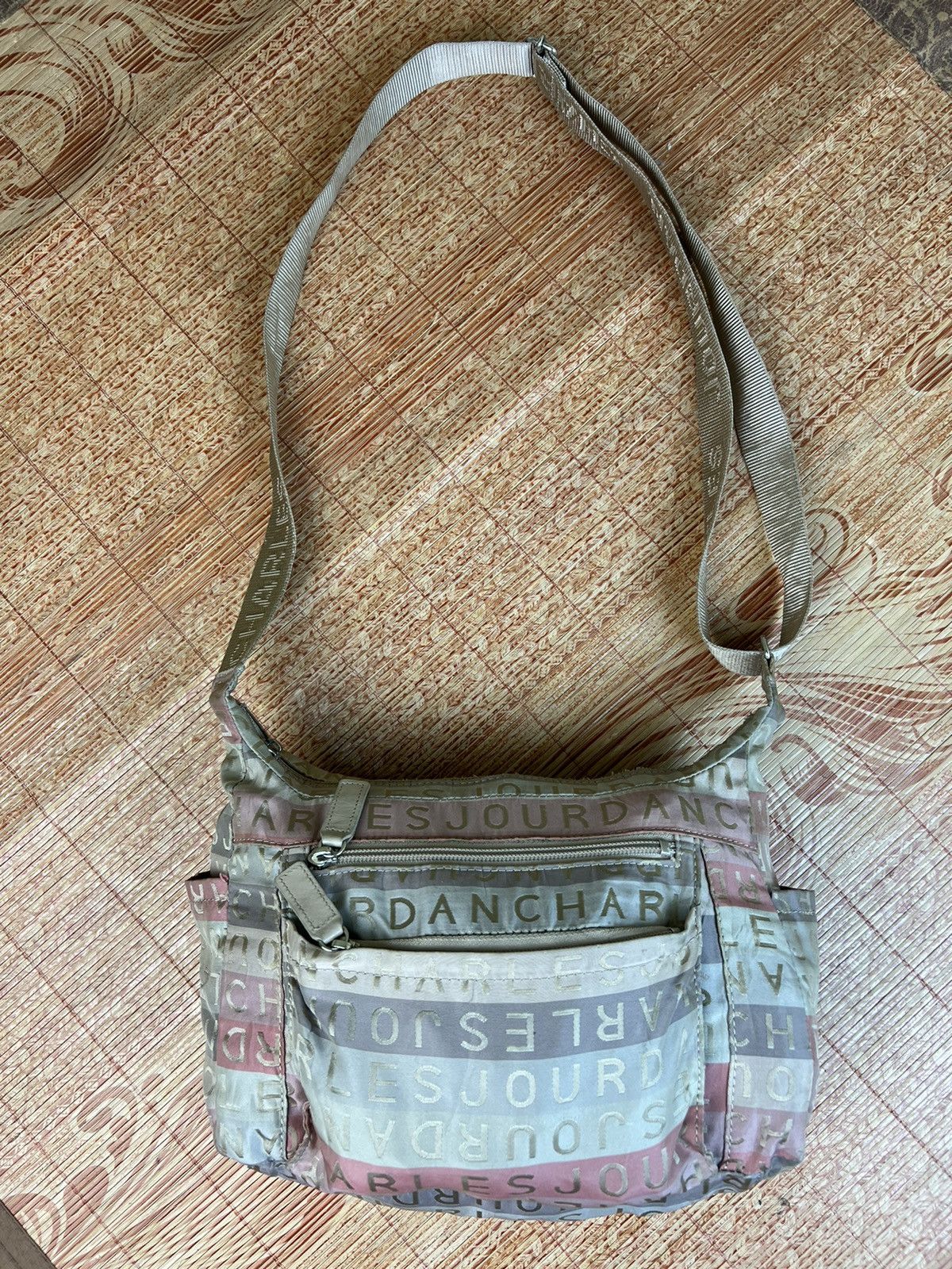 Japanese Brand Charles Jourdan Monogram Crossbody Bag Size ONE SIZE - 19 Thumbnail