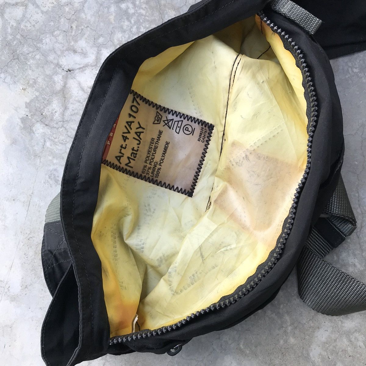 Prada AUTHENTIC PRADA WAISTBAG Size ONE SIZE - 11 Thumbnail