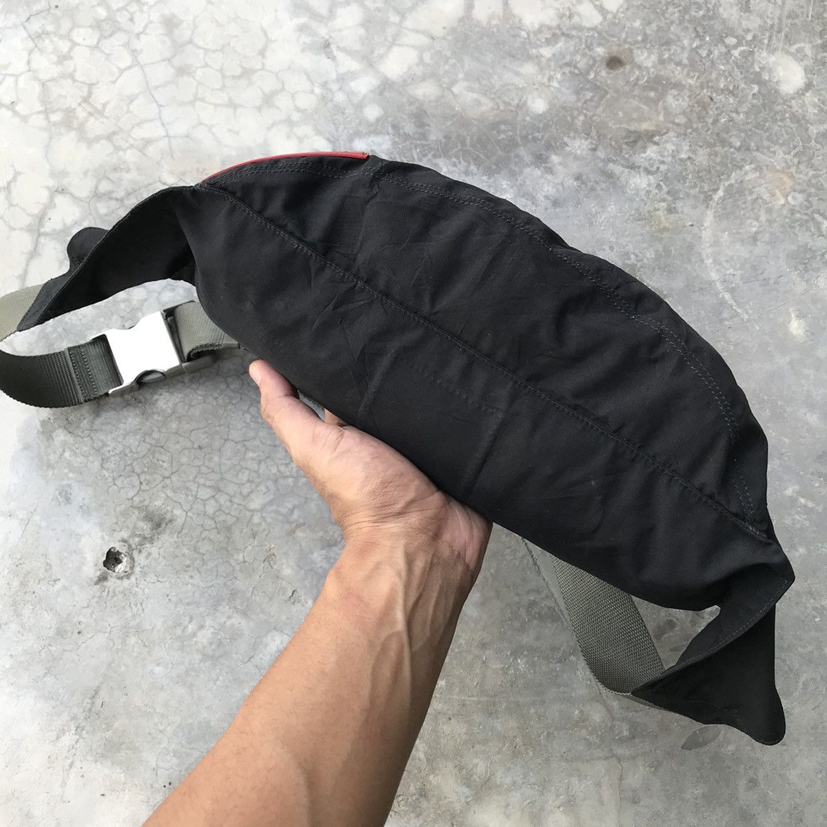 Prada AUTHENTIC PRADA WAISTBAG Size ONE SIZE - 8 Thumbnail