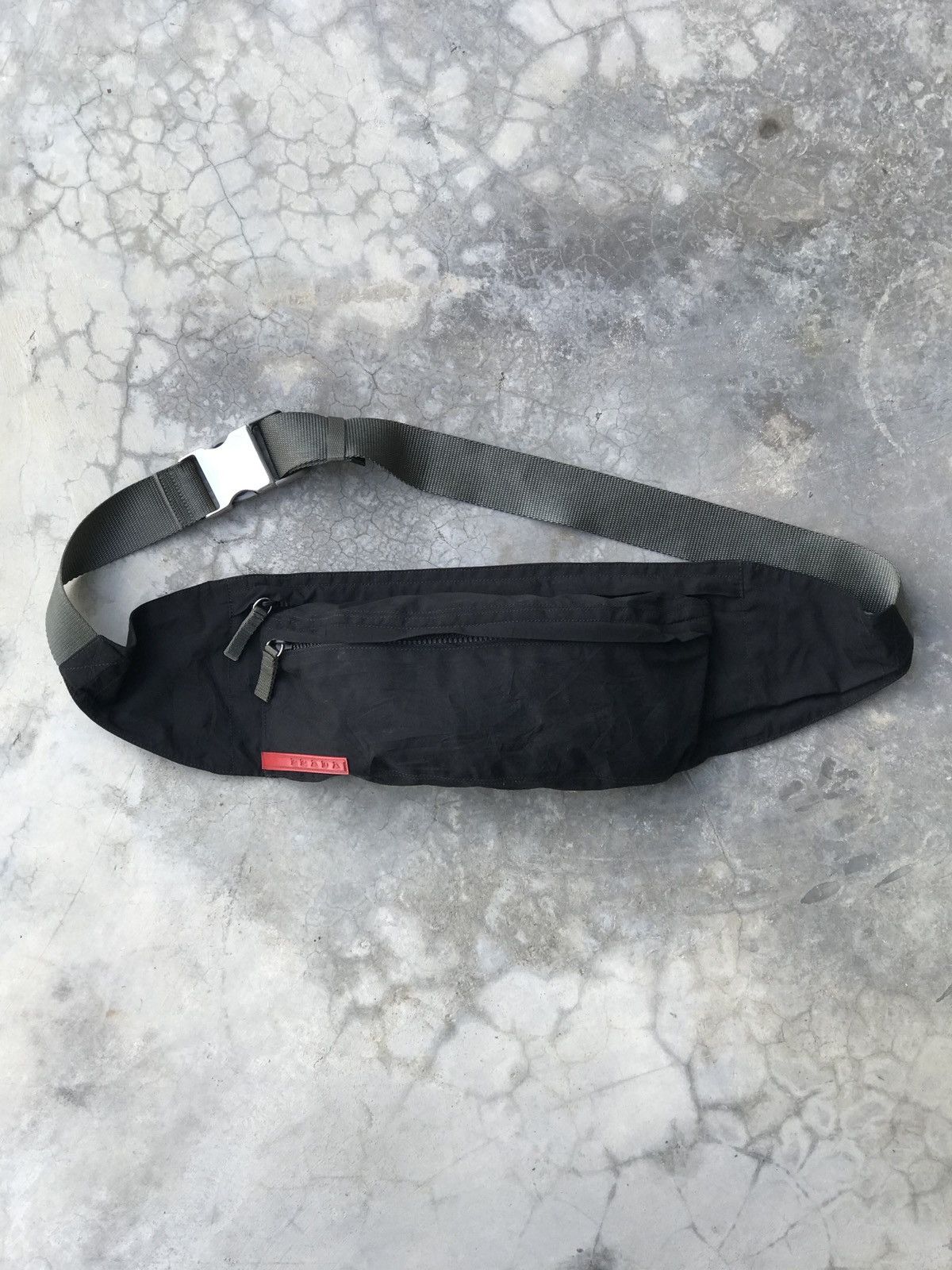 Prada AUTHENTIC PRADA WAISTBAG Size ONE SIZE - 1 Thumbnail