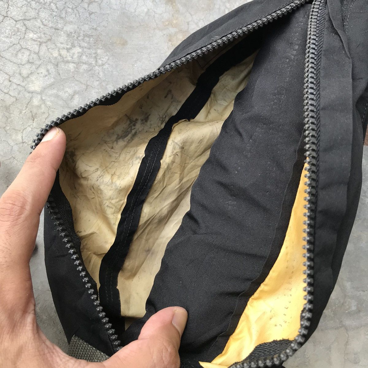 Prada AUTHENTIC PRADA WAISTBAG Size ONE SIZE - 12 Thumbnail