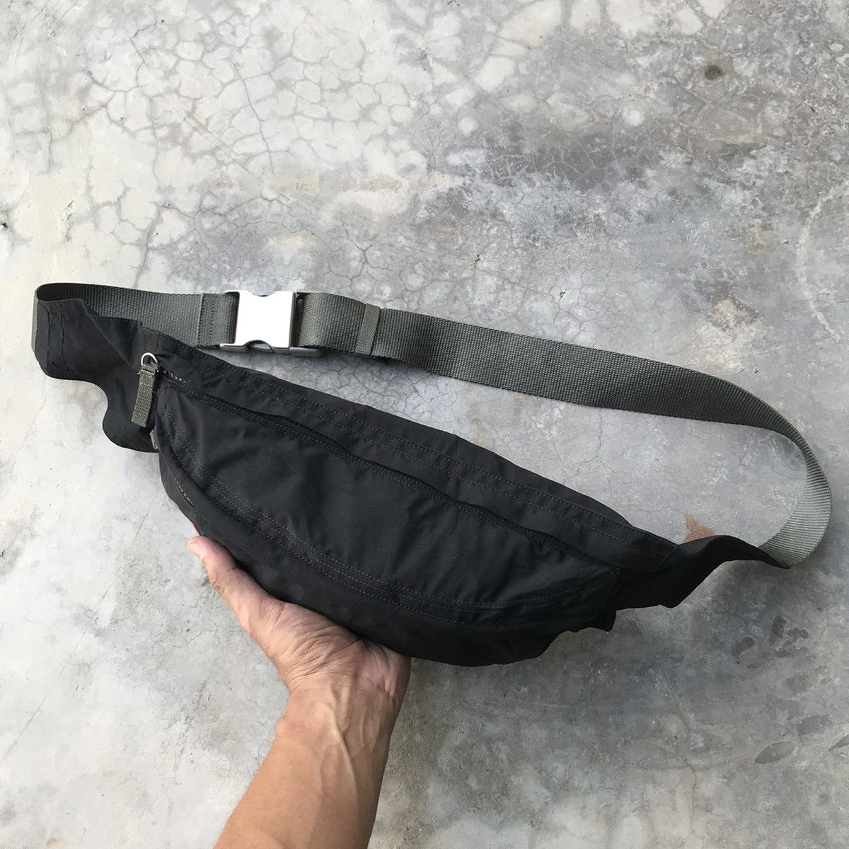 Prada AUTHENTIC PRADA WAISTBAG Size ONE SIZE - 3 Thumbnail