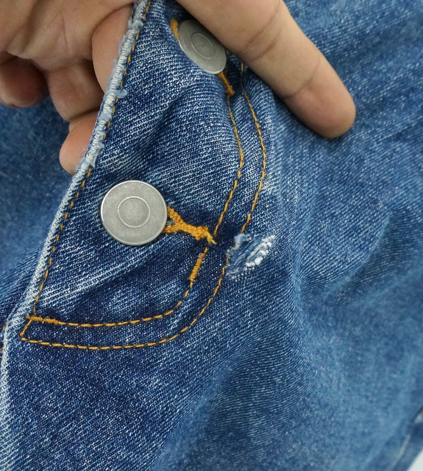 Beams Plus Rare🔥Vintage Japan RAY BEAMS Slanted Button Fly Jeans Size US 27 - 21 Thumbnail