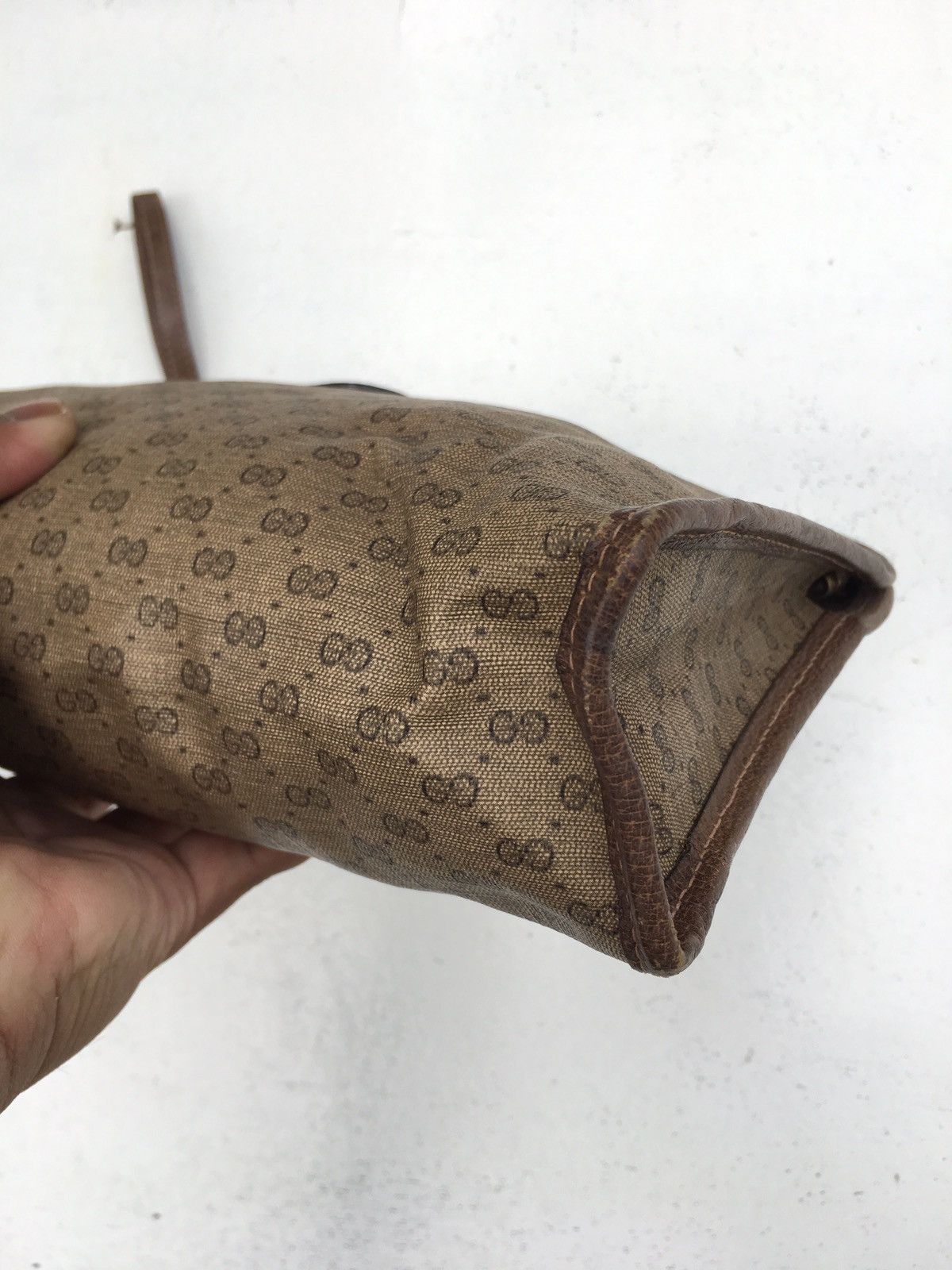 Gucci Vintage 90s Authentic Gucci Clutch Bag Size ONE SIZE - 16 Thumbnail