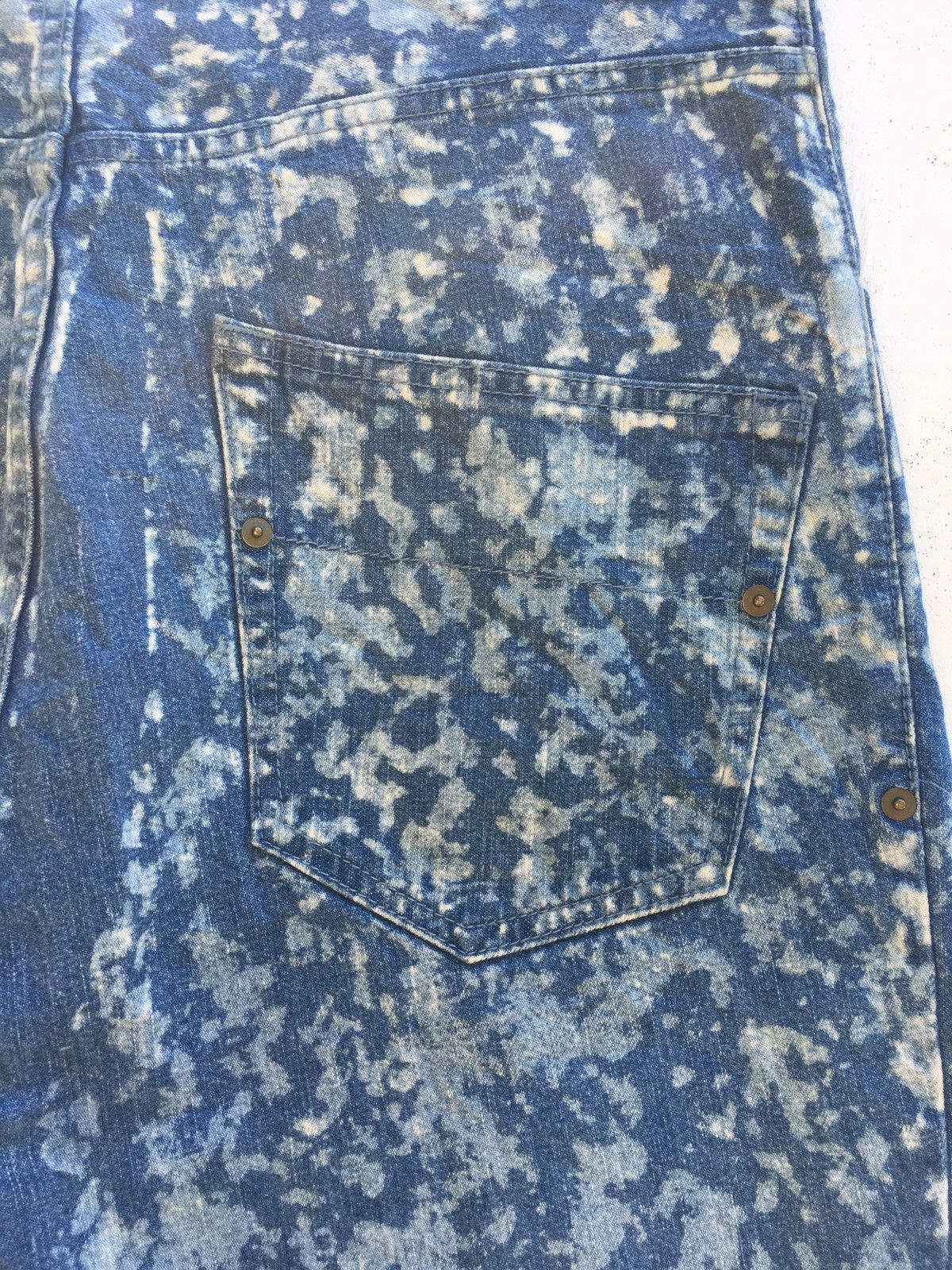 Frapbois Rare Japanese Brand Frapbois Denim Acid Wash Size US 34 / EU 50 - 19 Thumbnail
