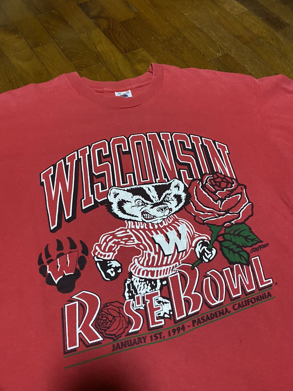 Vintage '94 Wisconsin Badgers Mascot Rose Bowl Tee