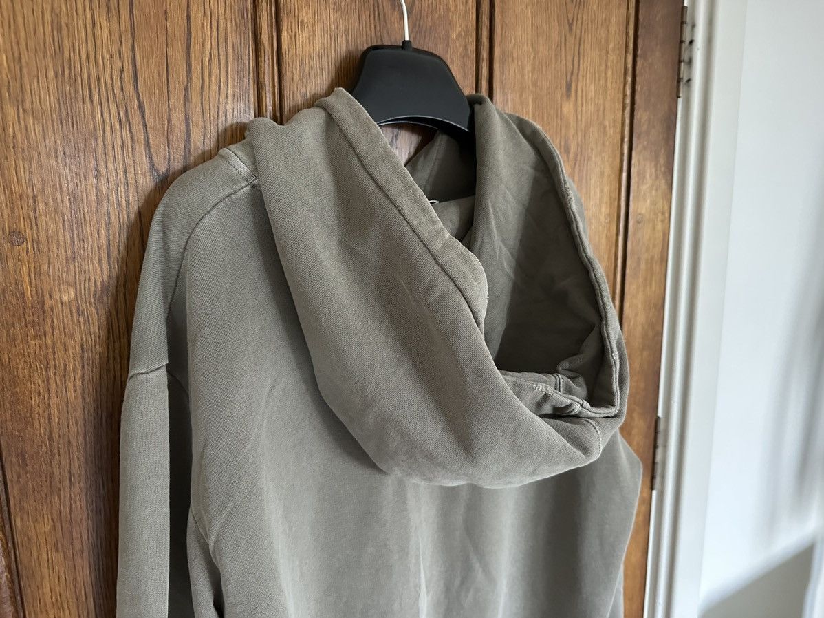 Saint Laurent Paris $890 Saint Laurent Rive Gauche logo hoodie XL olive green Size US XL / EU 56 / 4 - 19 Thumbnail