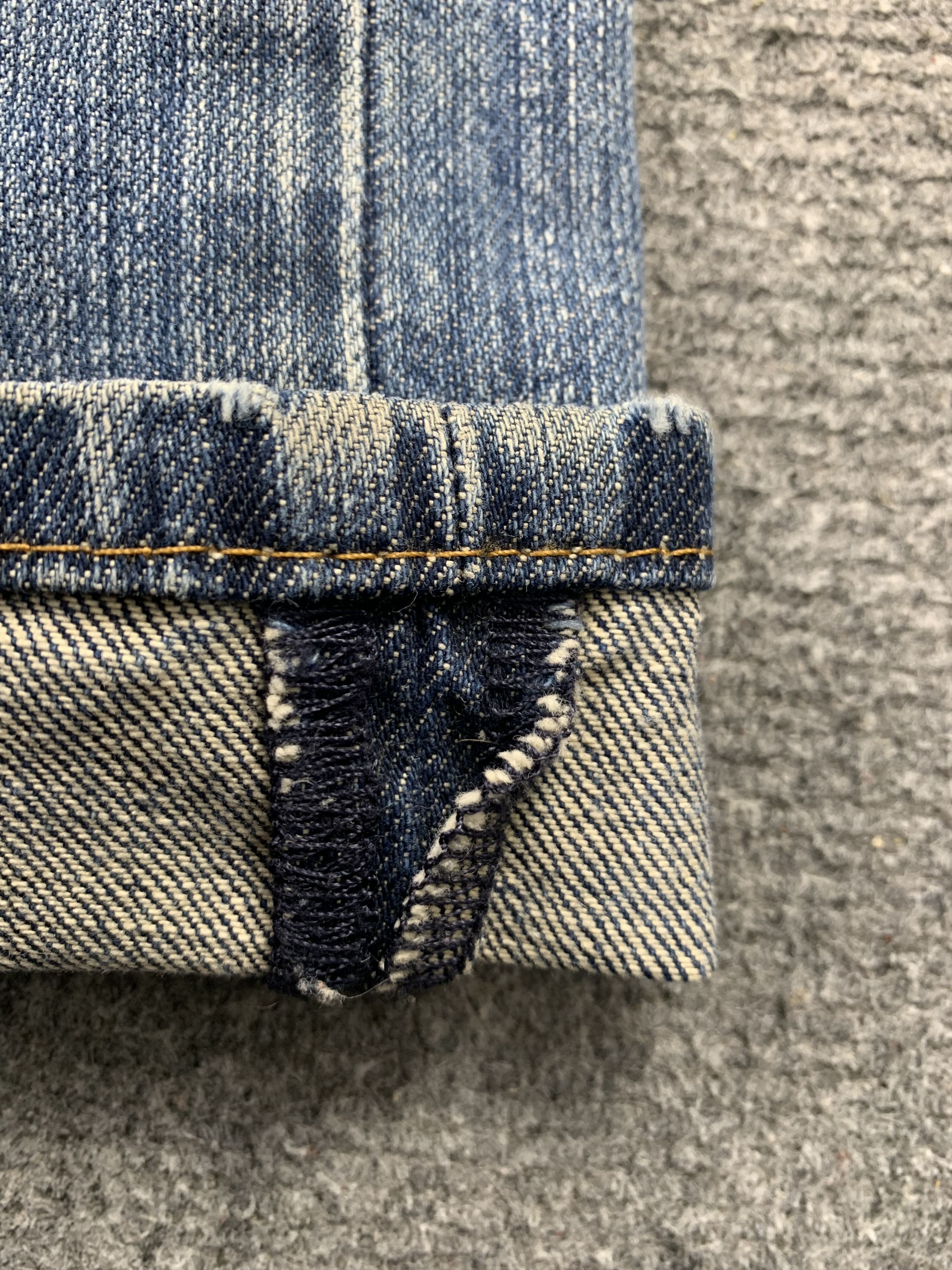 Levi's Vintage Levis 559 Faded Blue Jeans DP2173 Size US 37 - 9 Thumbnail