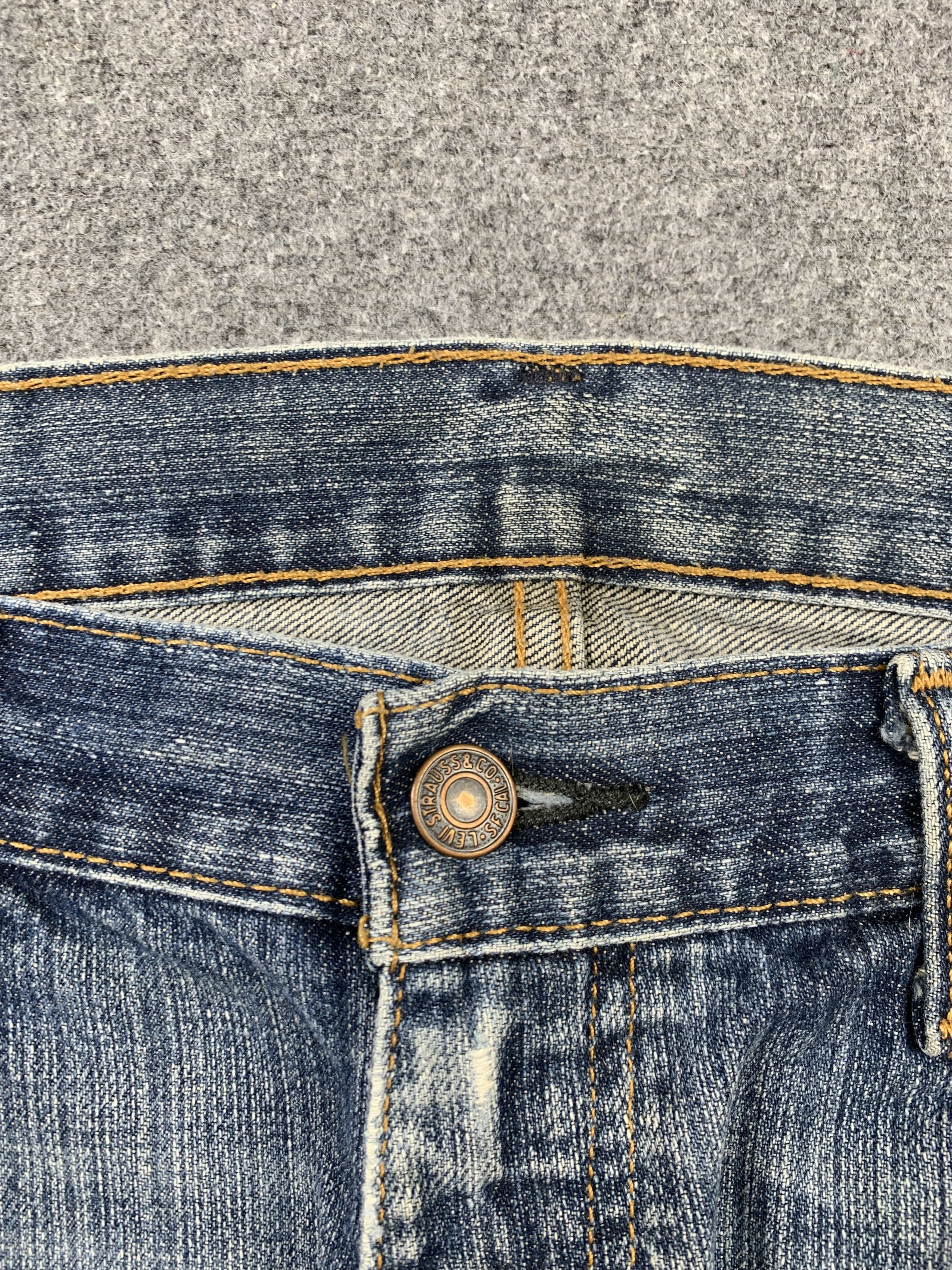 Levi's Vintage Levis 559 Faded Blue Jeans DP2173 Size US 37 - 10 Thumbnail